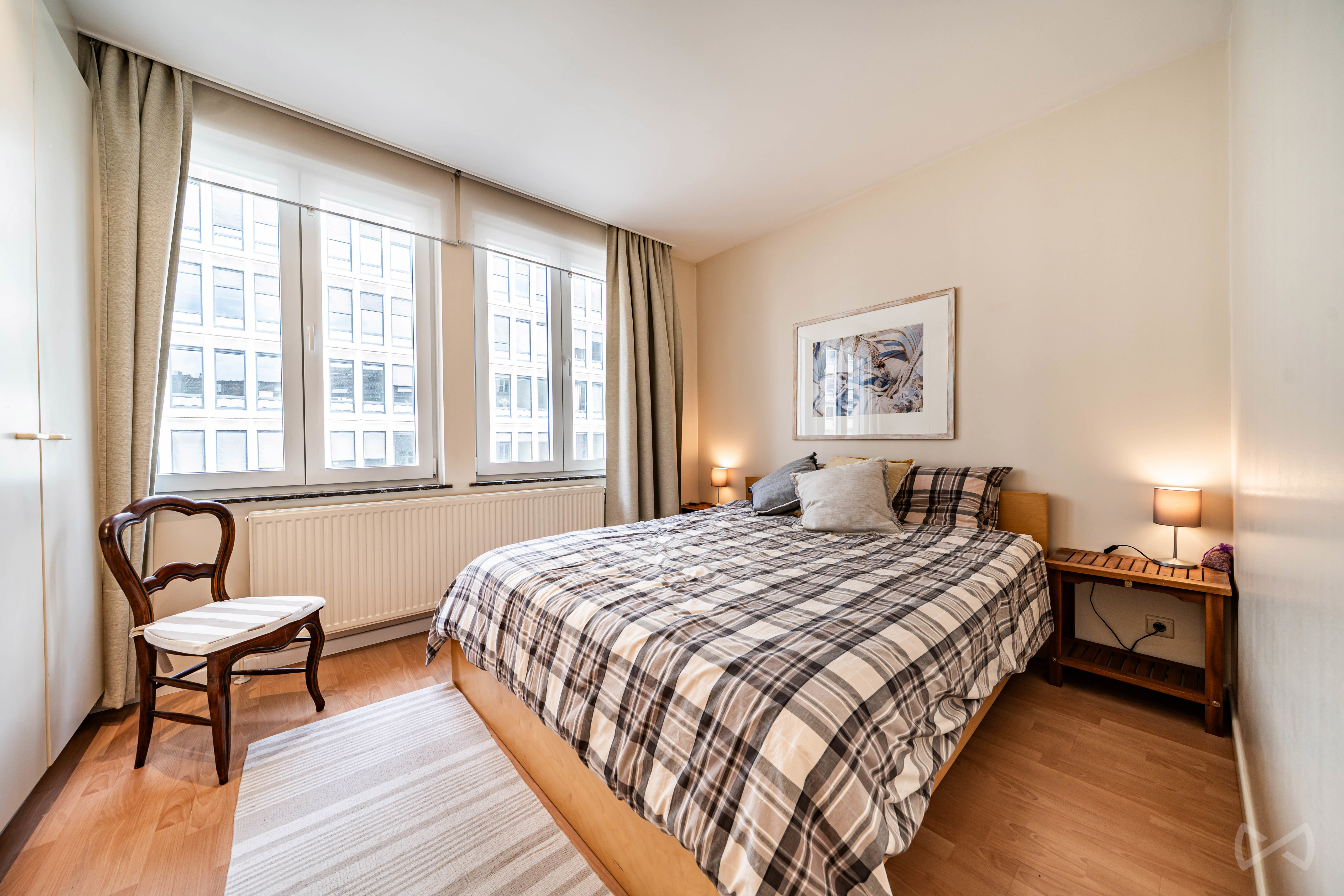 Photo 3 sur 4 pour Immeuble à appartements de quatre chambres à Etterbeek
