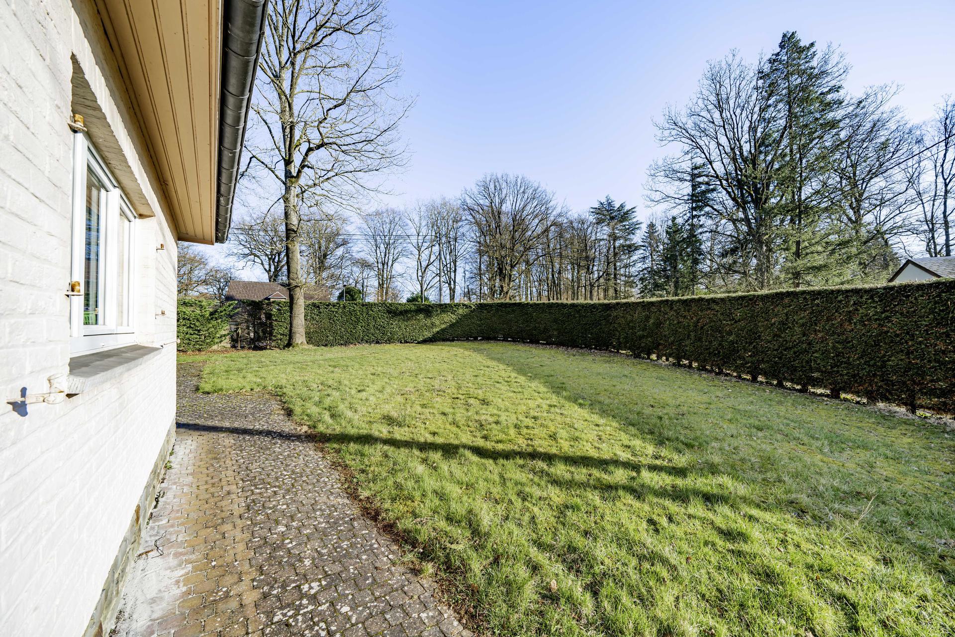 Picture 2 of 4 for Villa with five bedrooms in Rixensart