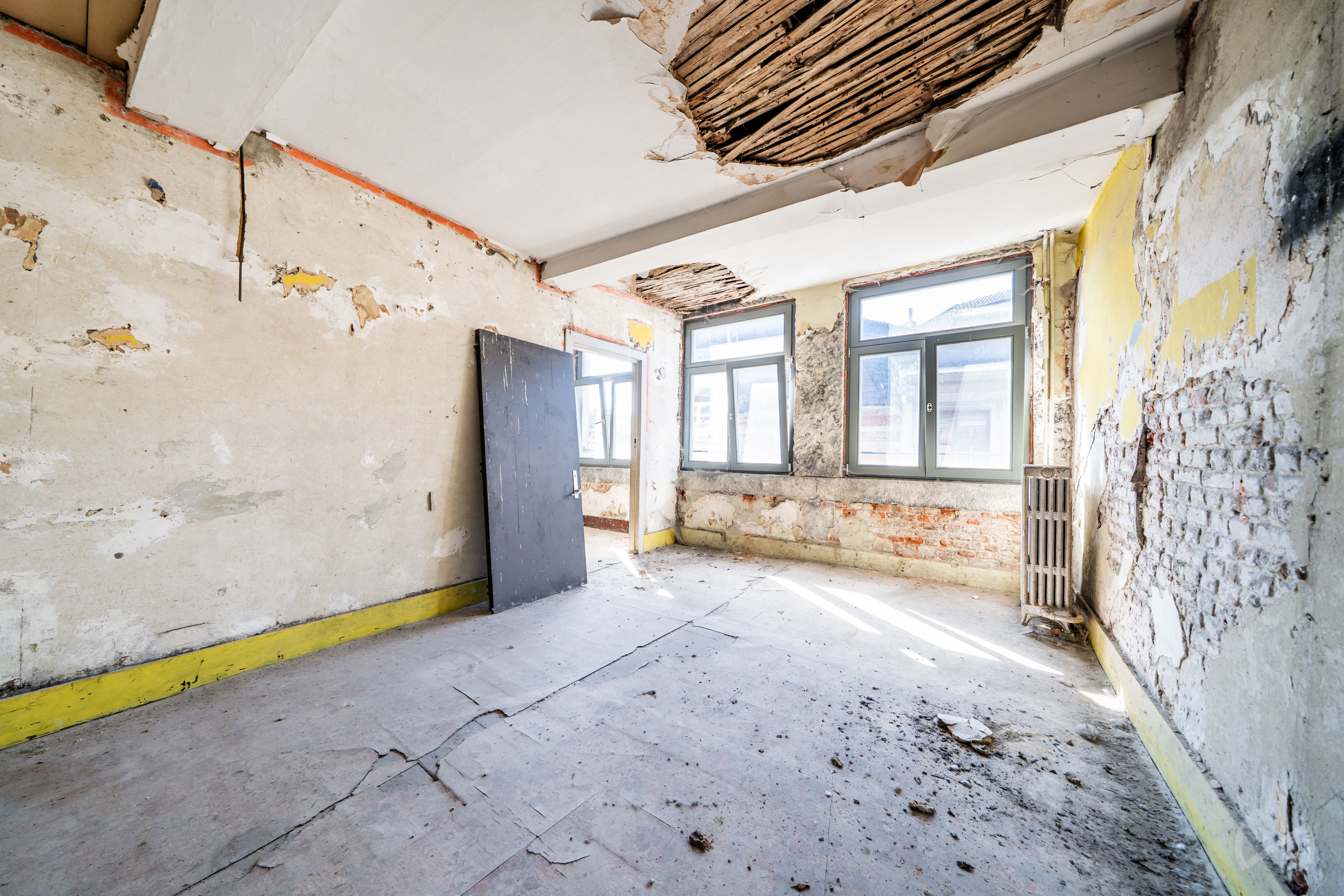 Picture 4 of 4 for Commercial building in Mons