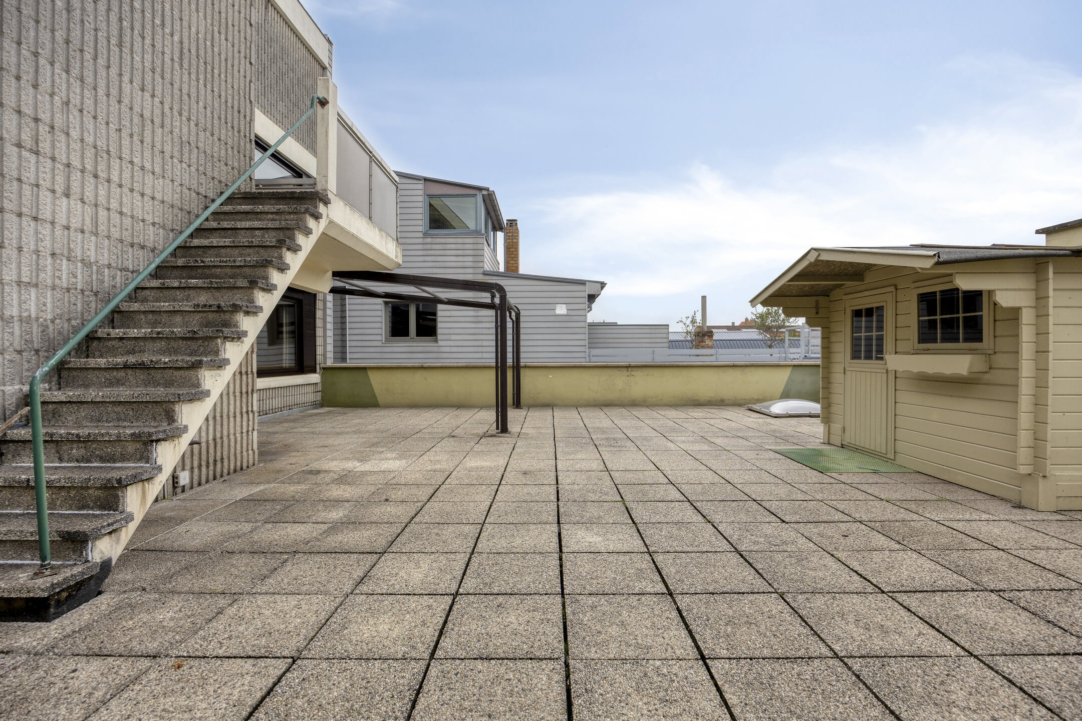 Picture 3 of 4 for Multi-purpose building with six bedrooms in Oostende