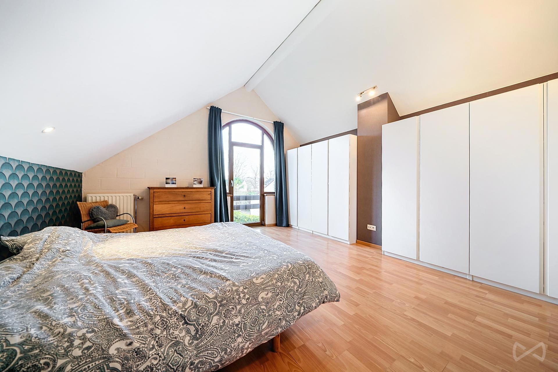 Foto 1 van 4 van Villa met vier slaapkamers in Embourg