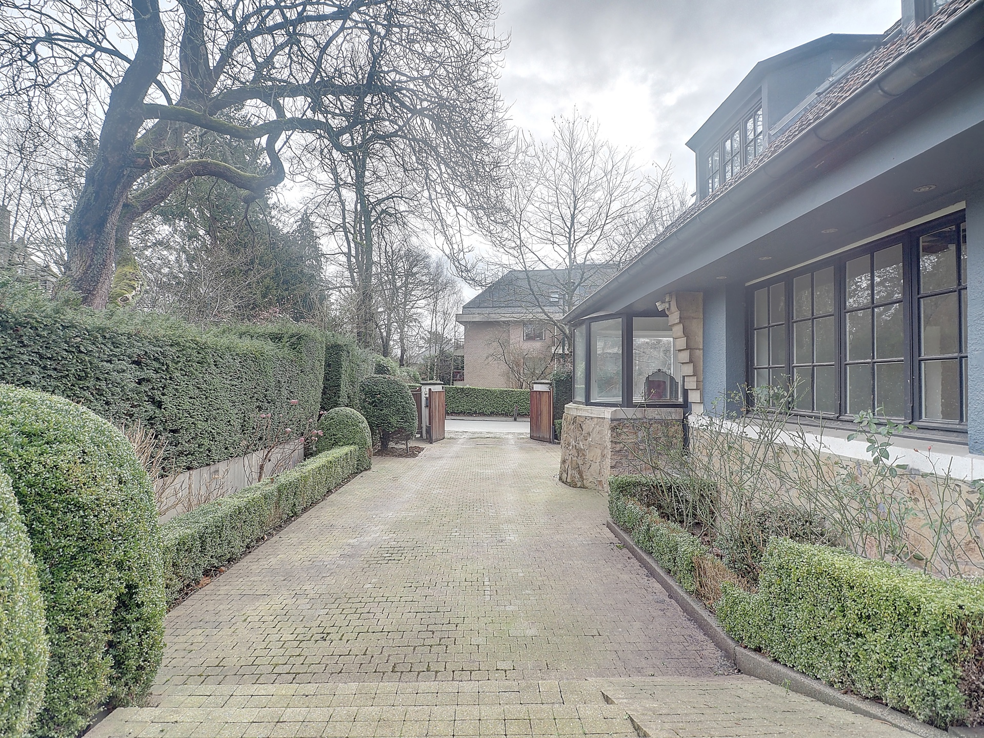 Picture 2 of 3 for Villa in Uccle
