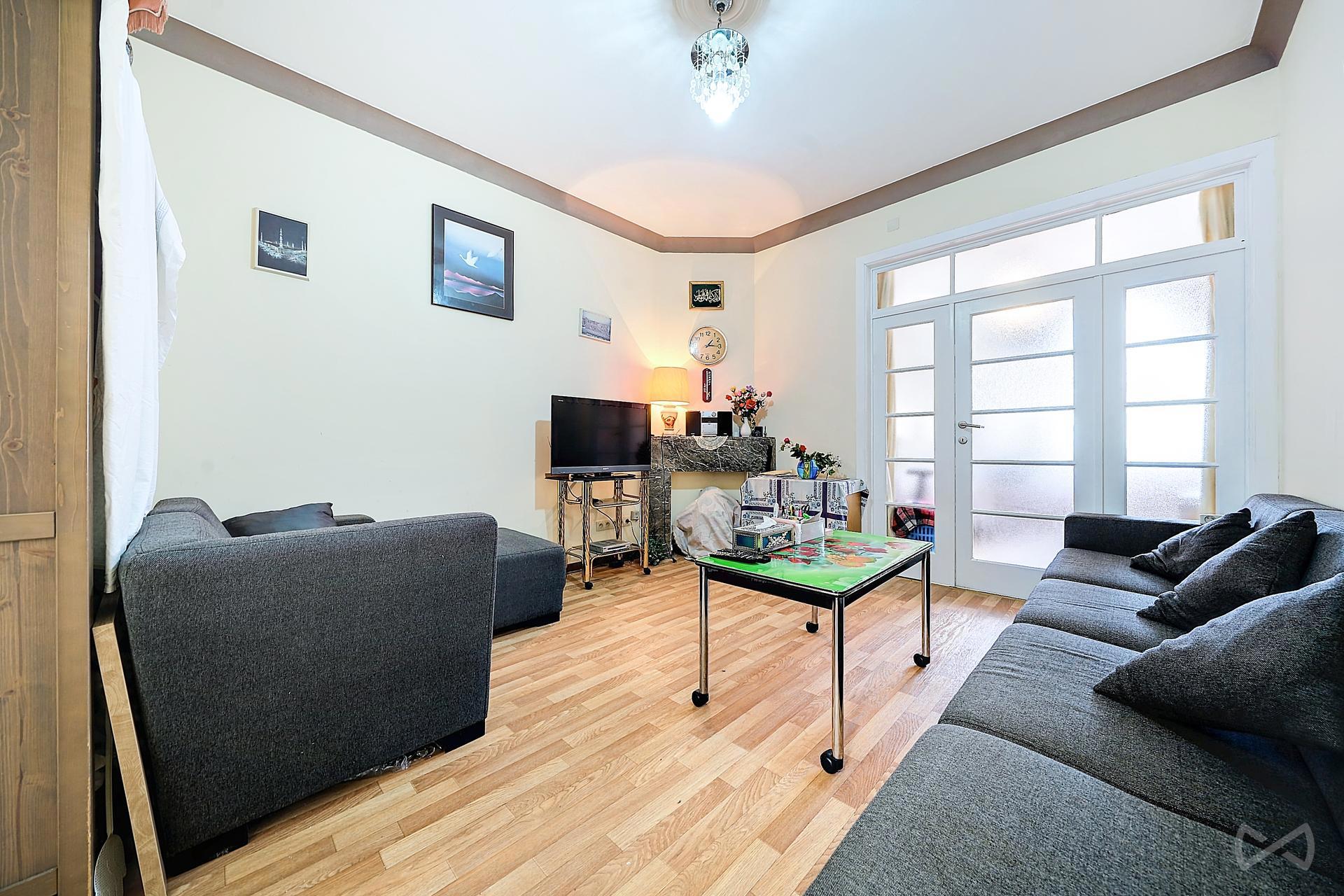 Picture 2 of 3 for Flat with one bedroom in Schaerbeek