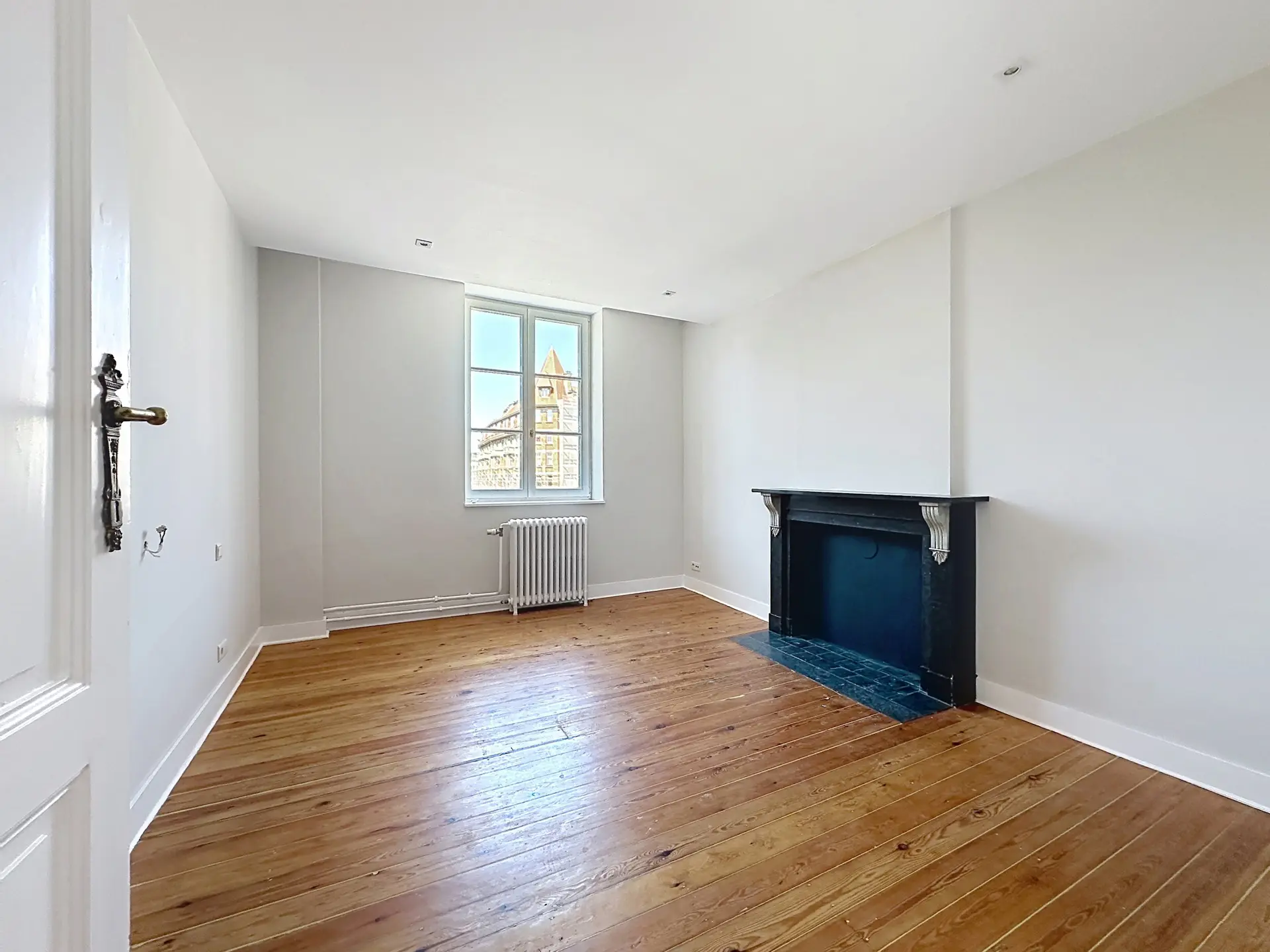 Picture 3 of 4 for Exceptional house with five bedrooms in Bruxelles