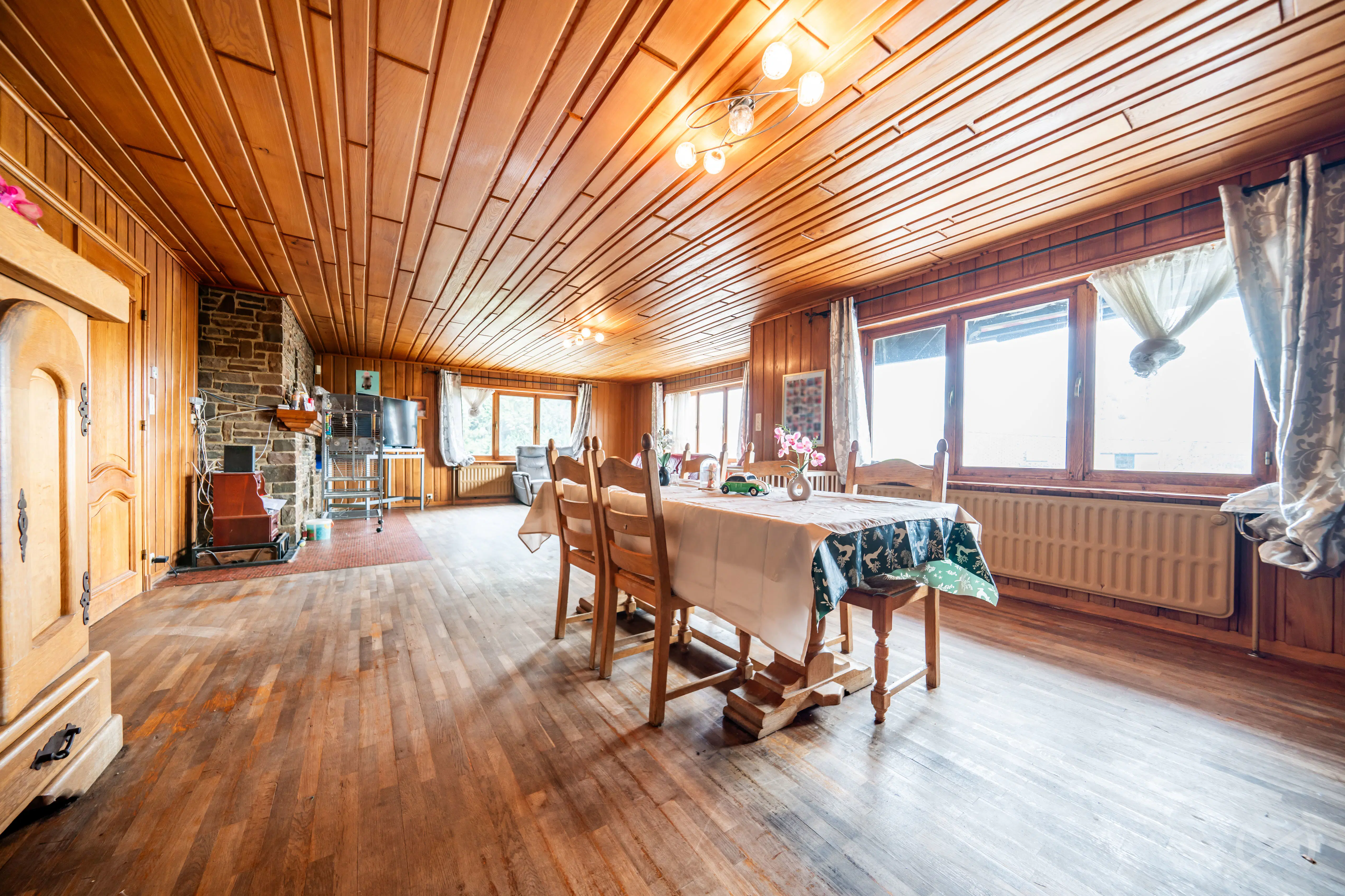Foto 3 van 4 van Villa met vier slaapkamers in Gerpinnes