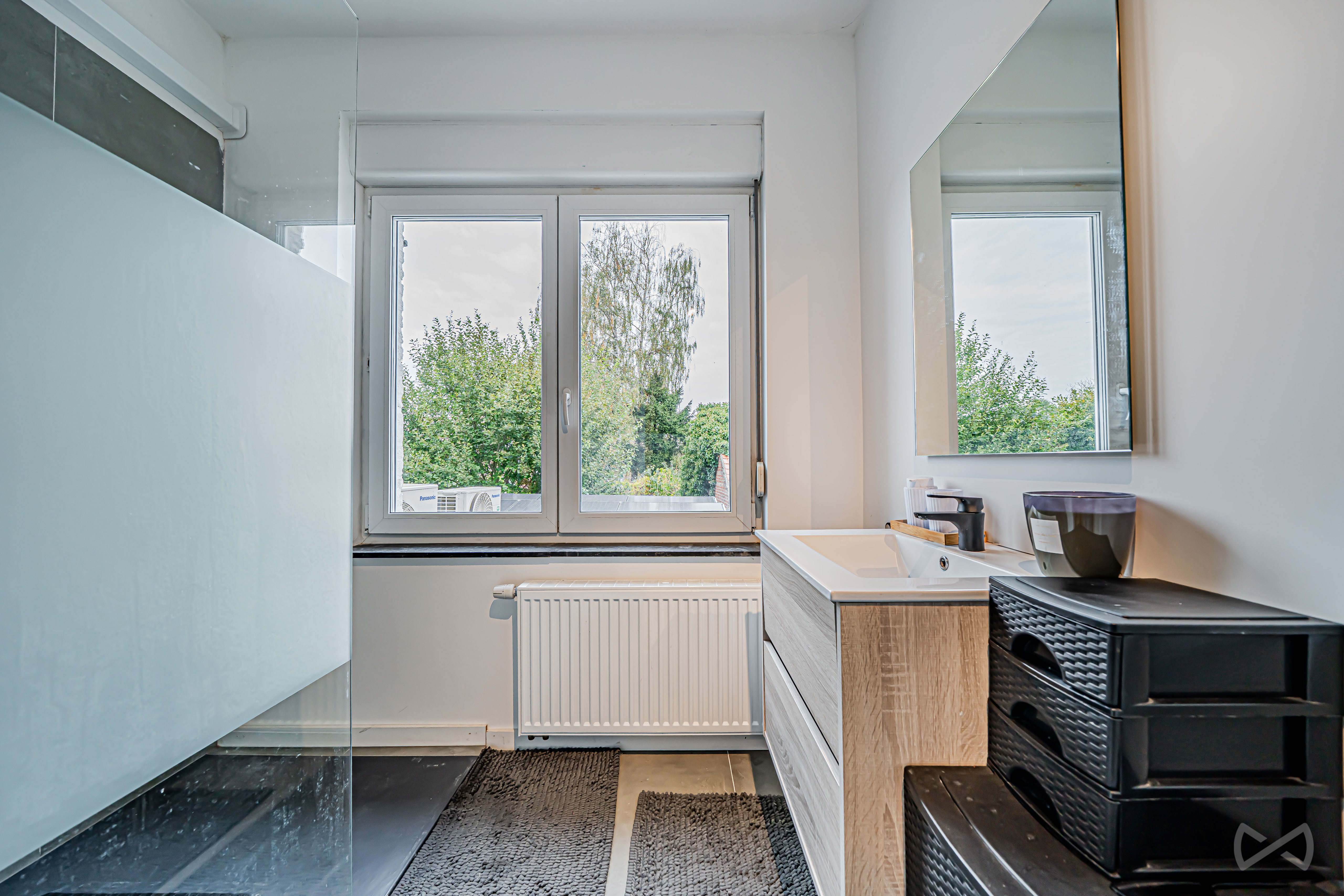 Picture 3 of 4 for House with five bedrooms in Lens-saint-servais