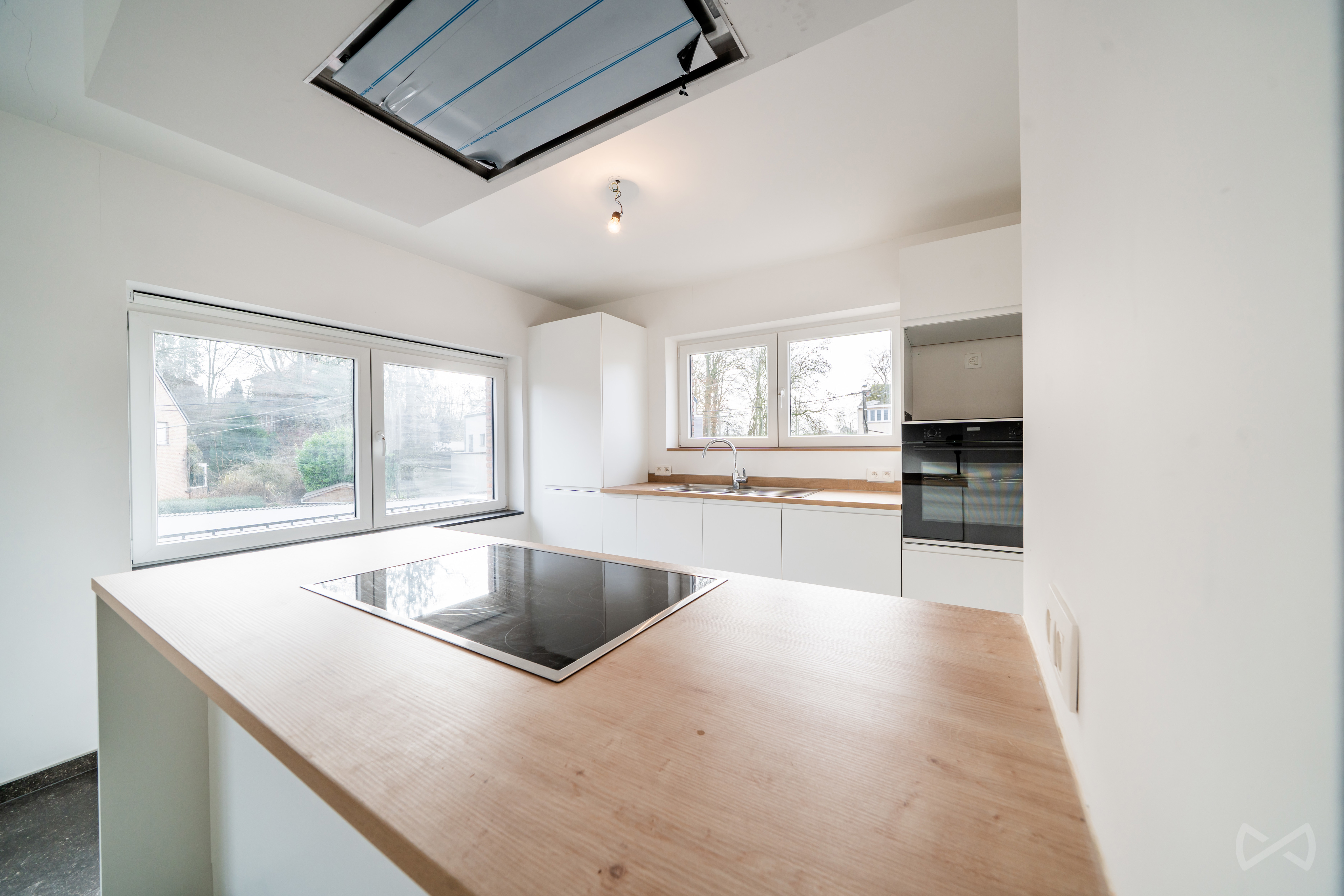 Photo 4 sur 4 pour Immeuble mixte de cinq chambres à Orp-jauche