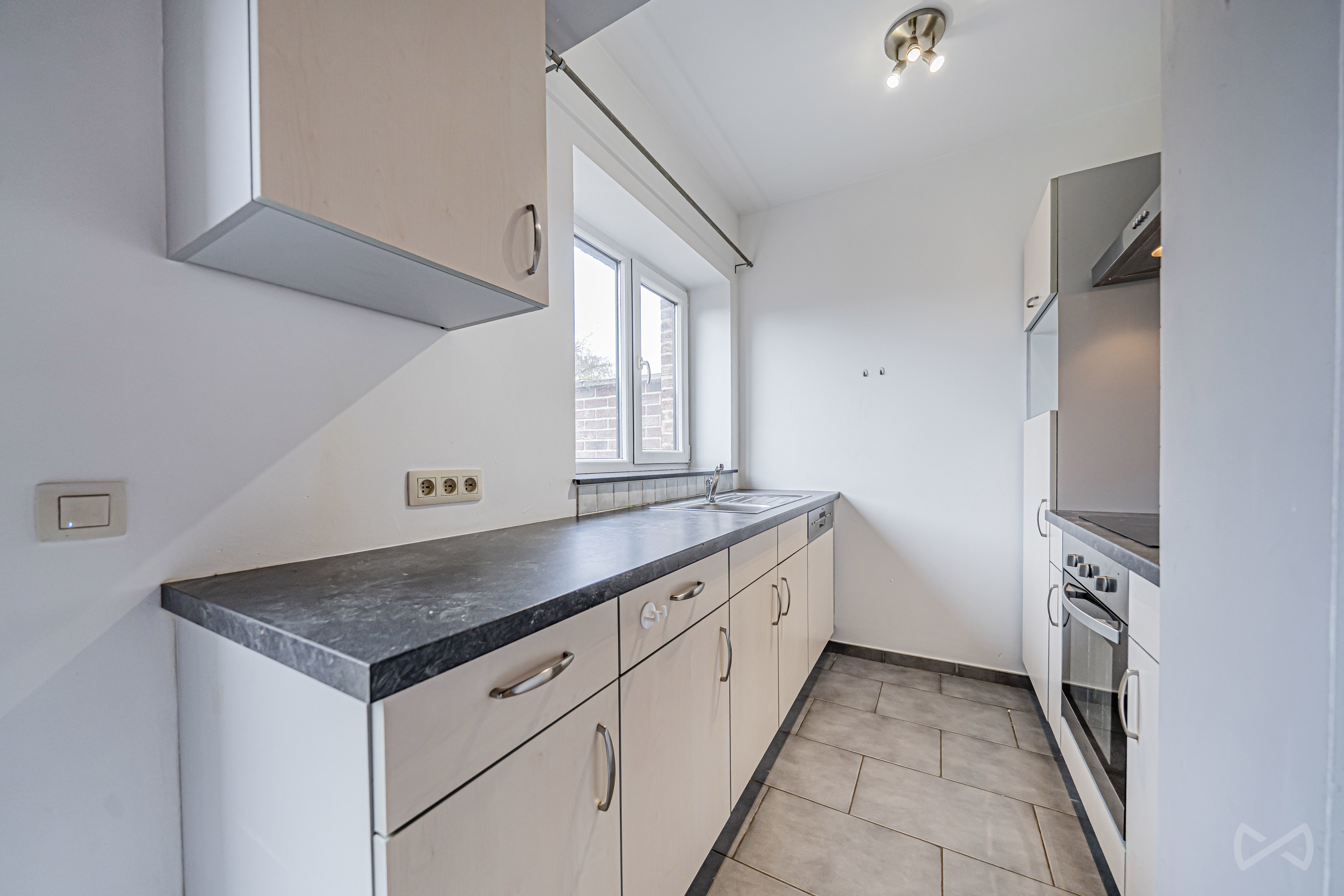 Picture 2 of 4 for House with six bedrooms in Avin