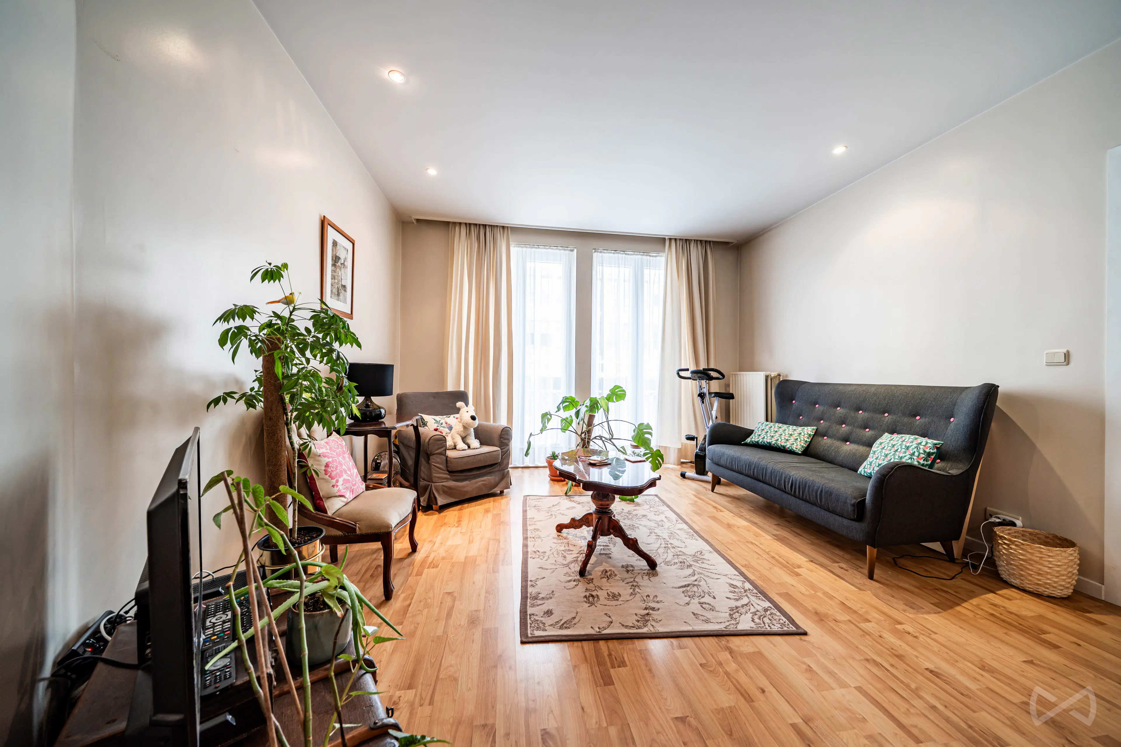 Picture 2 of 4 for Apartment block with four bedrooms in Etterbeek