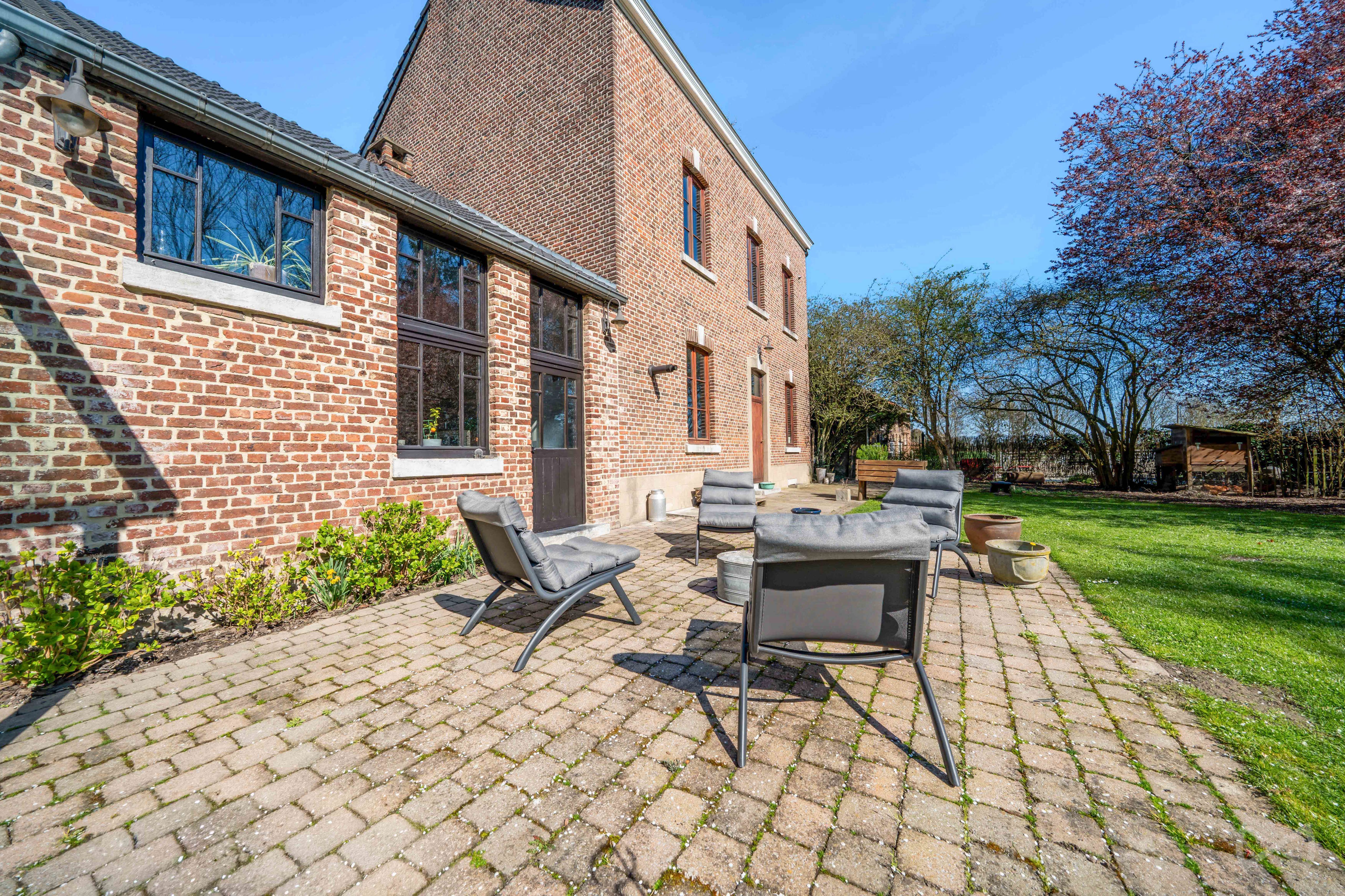 Photo 2 sur 4 pour Villa de sept chambres à Faimes