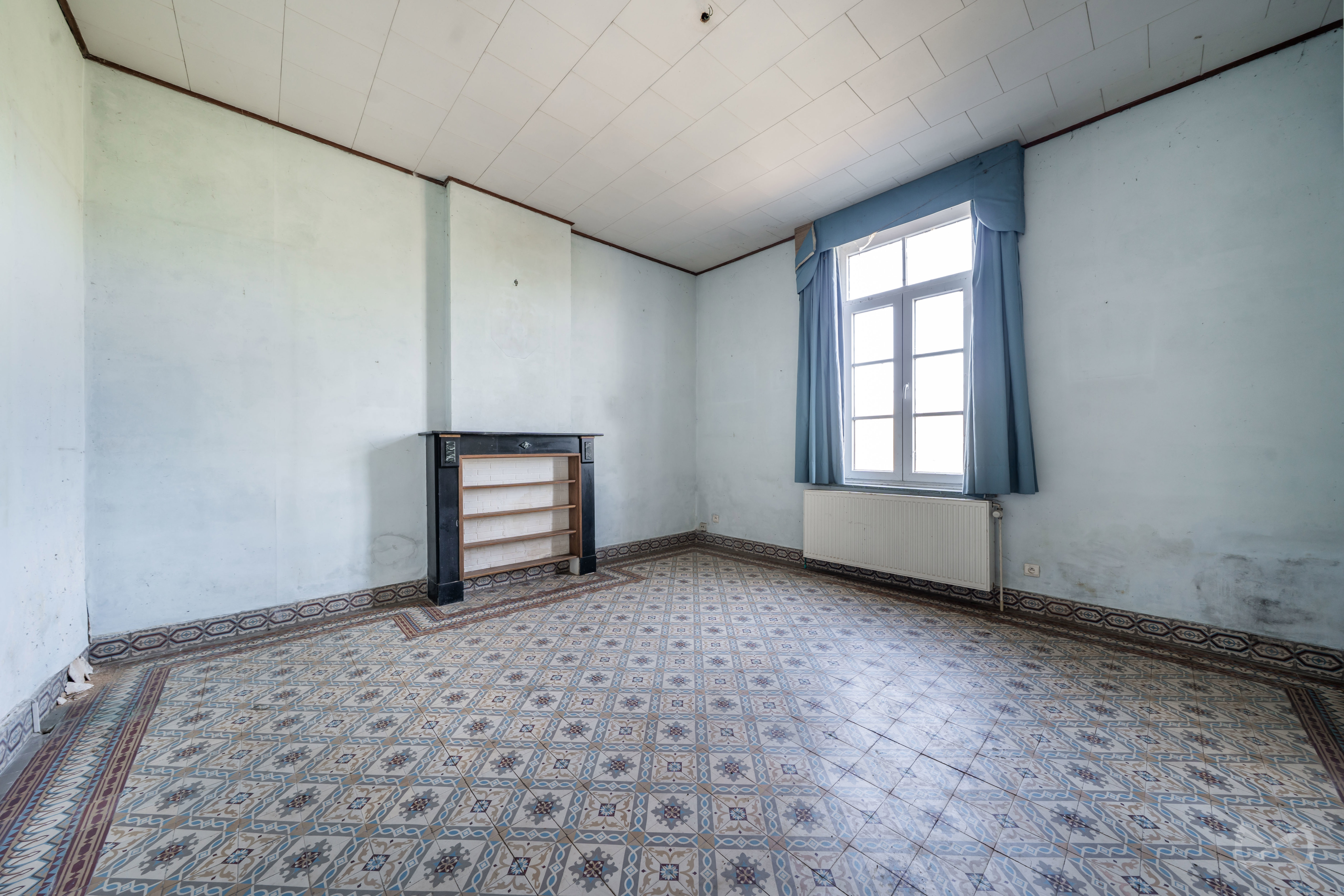 Picture 1 of 4 for House with six bedrooms in Hennuyères