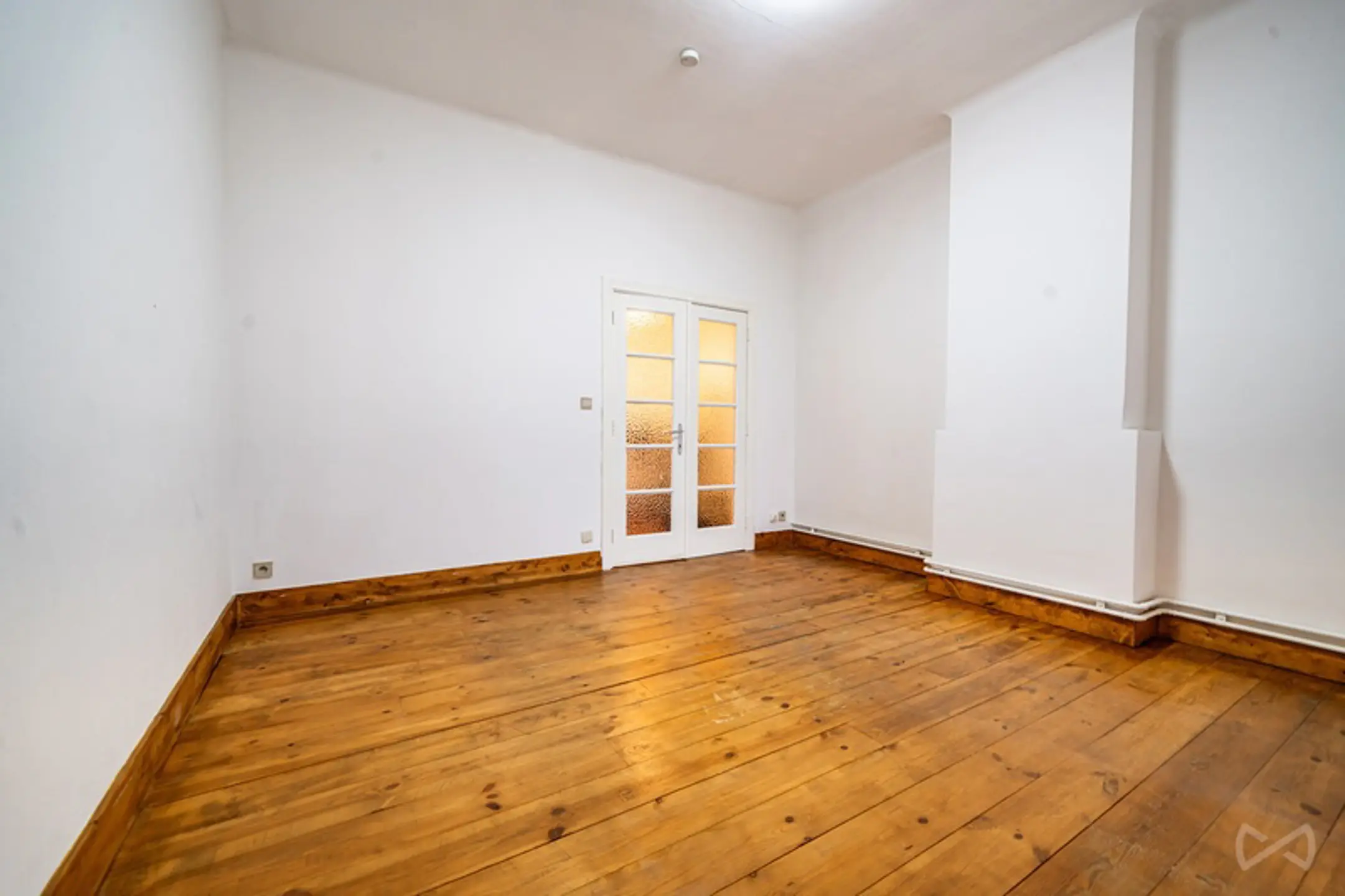 Foto 3 van 4 van Appartement met één slaapkamer in Molenbeek-saint-jean