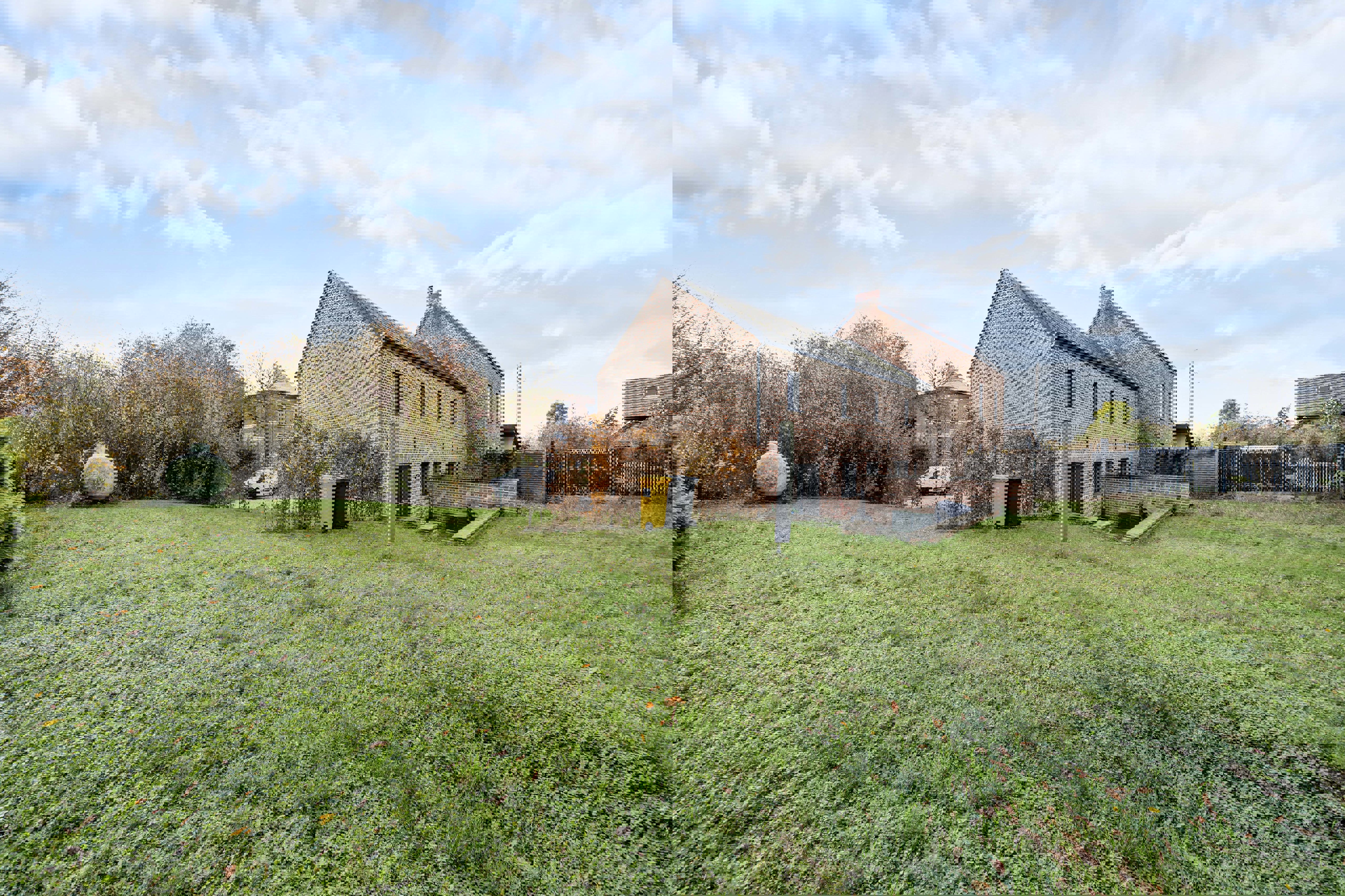 Picture 3 of 3 for House with six bedrooms in Avin