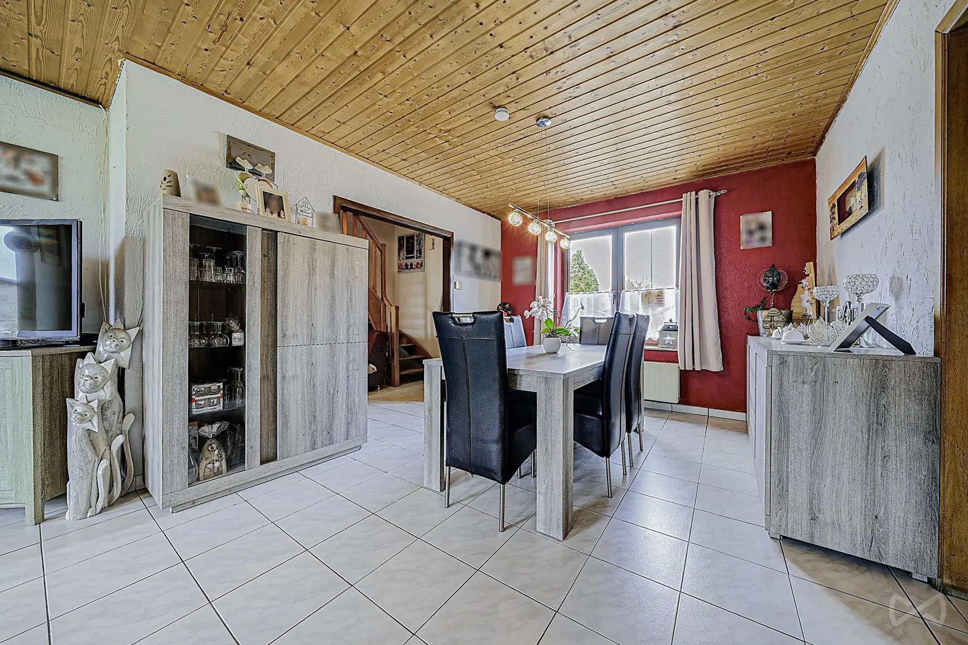 Foto 3 van 4 van Huis met vijf slaapkamers in Sart-dames-avelines