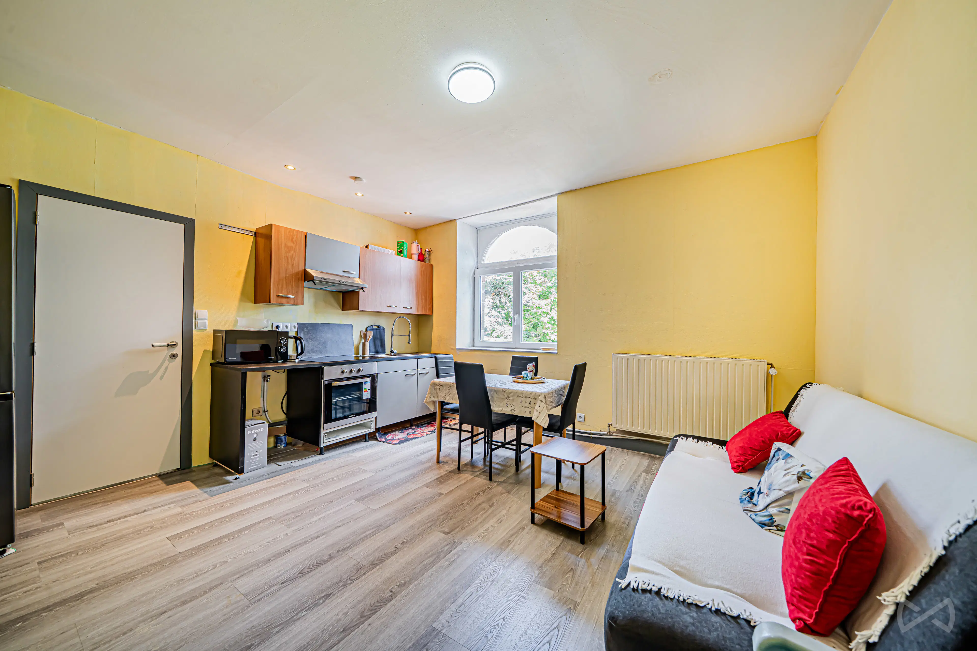 Picture 2 of 4 for Multi-purpose building with 13 bedrooms in Trazegnies