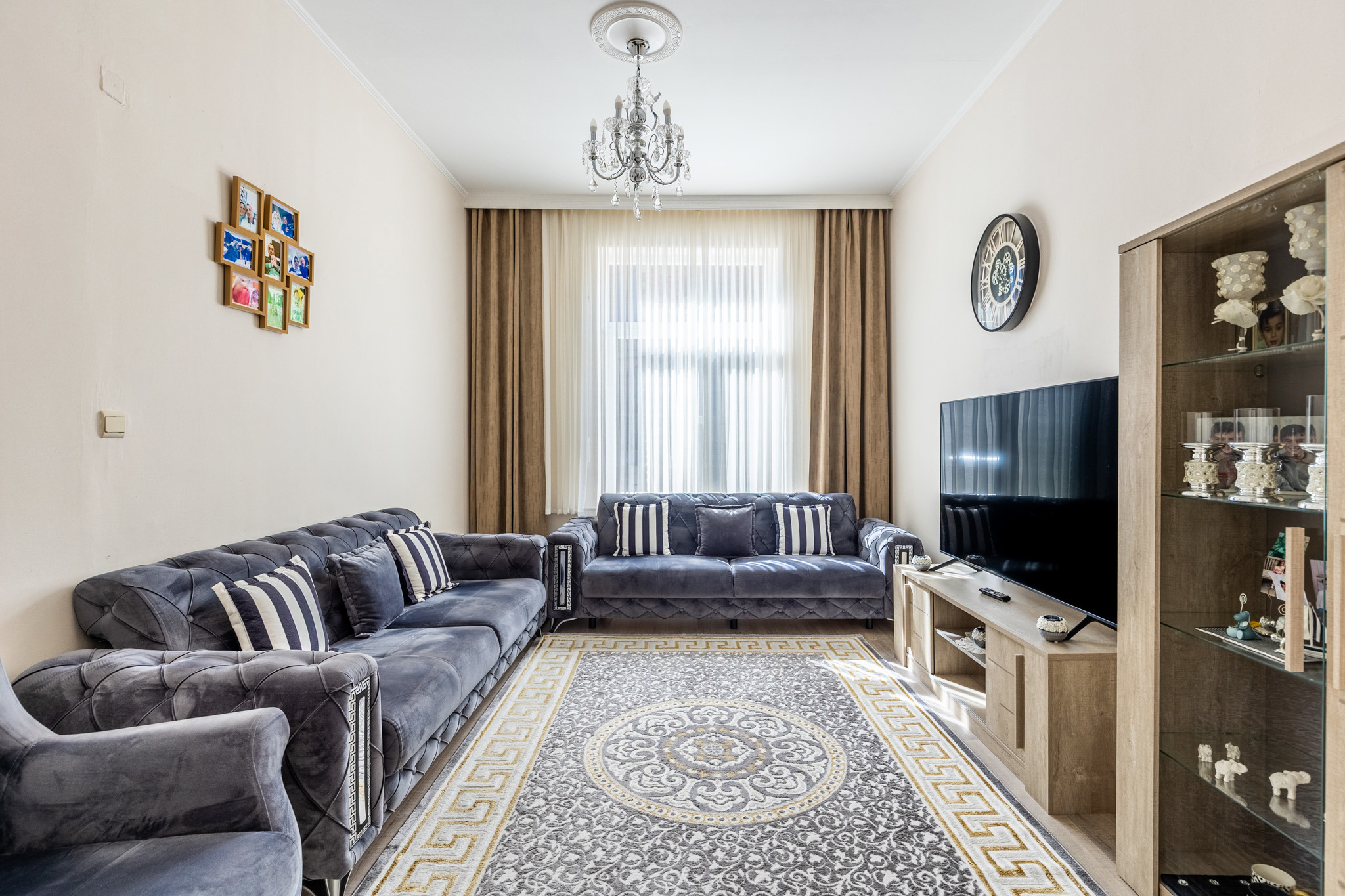 Picture 1 of 5 for Apartment block with five bedrooms in Schaerbeek