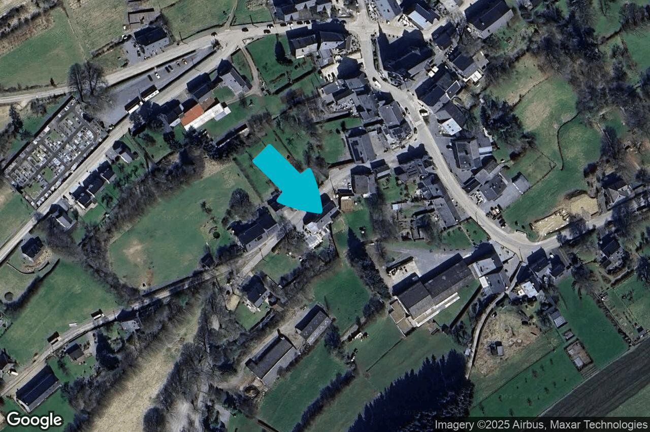 Picture 1 of 2 for House with four bedrooms in Libin Redu