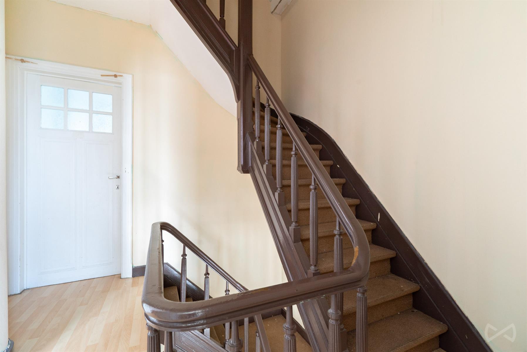 Picture 2 of 4 for House with six bedrooms in Lodelinsart