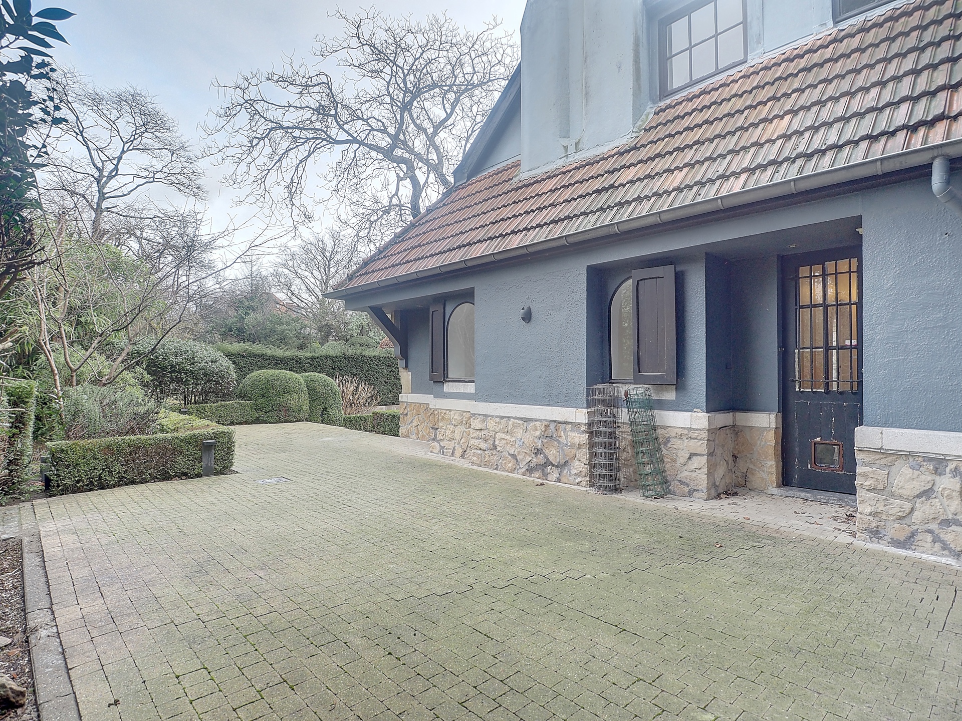 Picture 1 of 3 for Villa with four bedrooms in Uccle