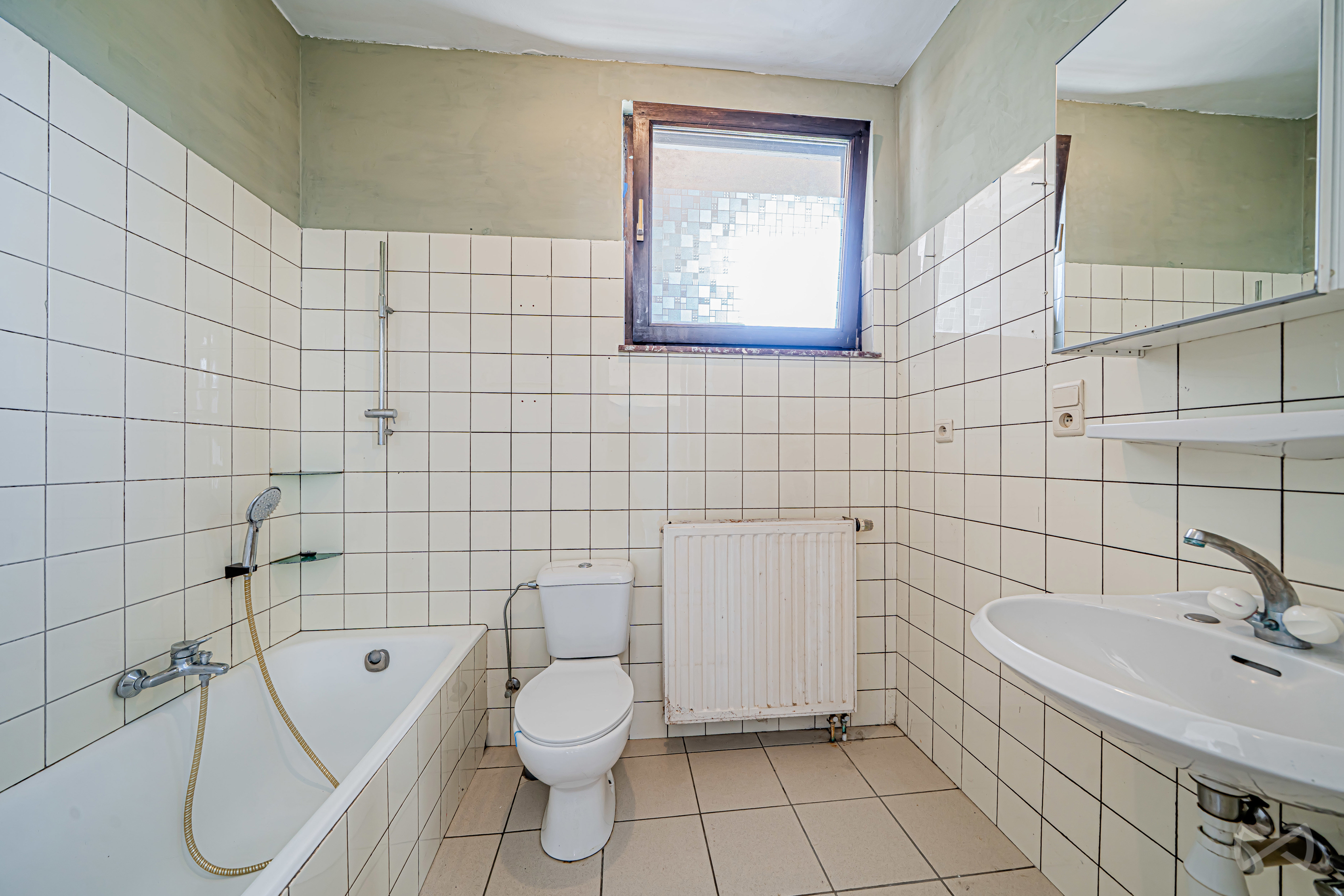 Picture 1 of 4 for House with three bedrooms in Châtelet