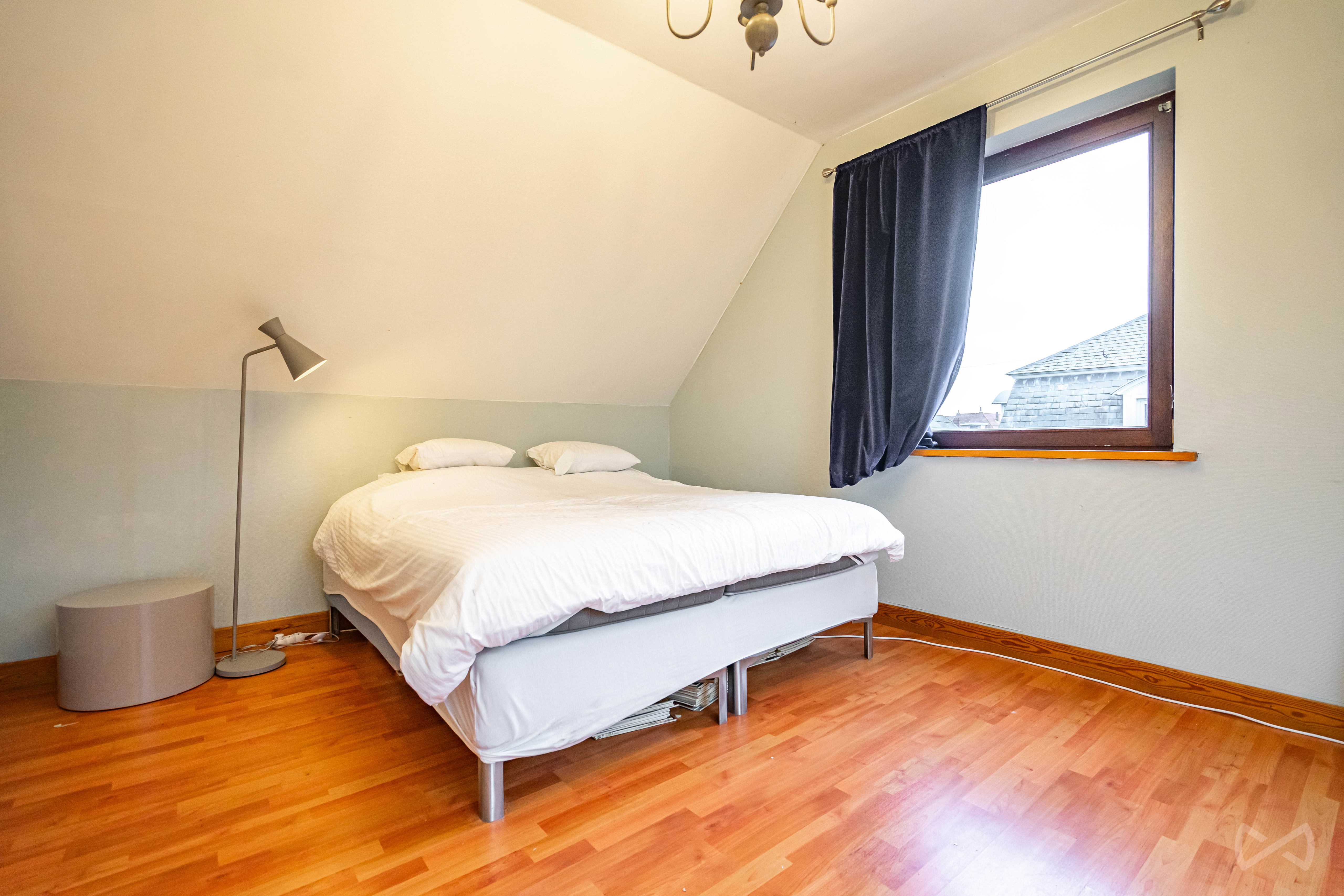 Picture 1 of 4 for House with six bedrooms in Overijse