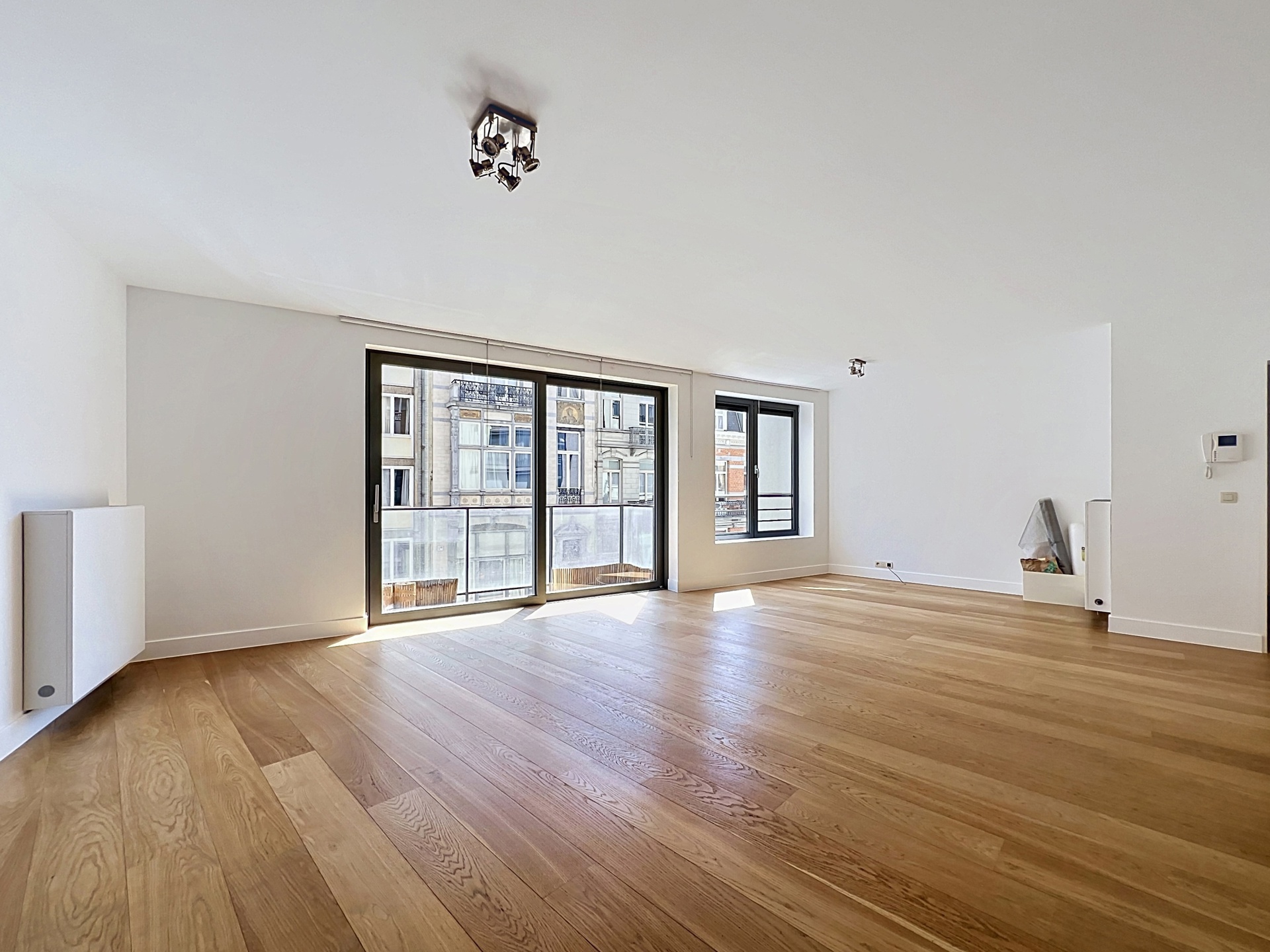 Picture 2 of 4 for Flat with three bedrooms in Saint-Gilles