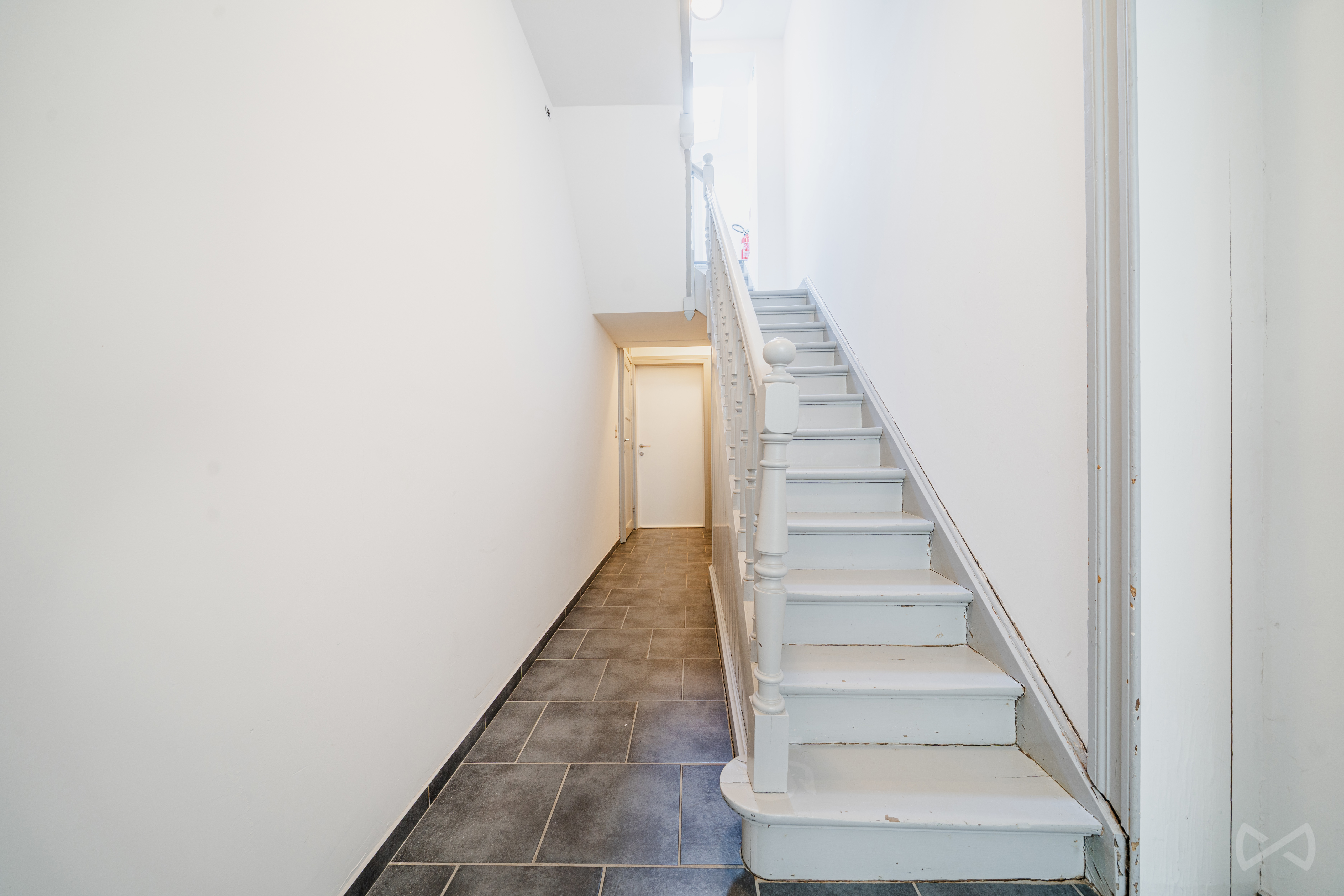 Photo 4 sur 4 pour Immeuble mixte de quatre chambres à Esneux