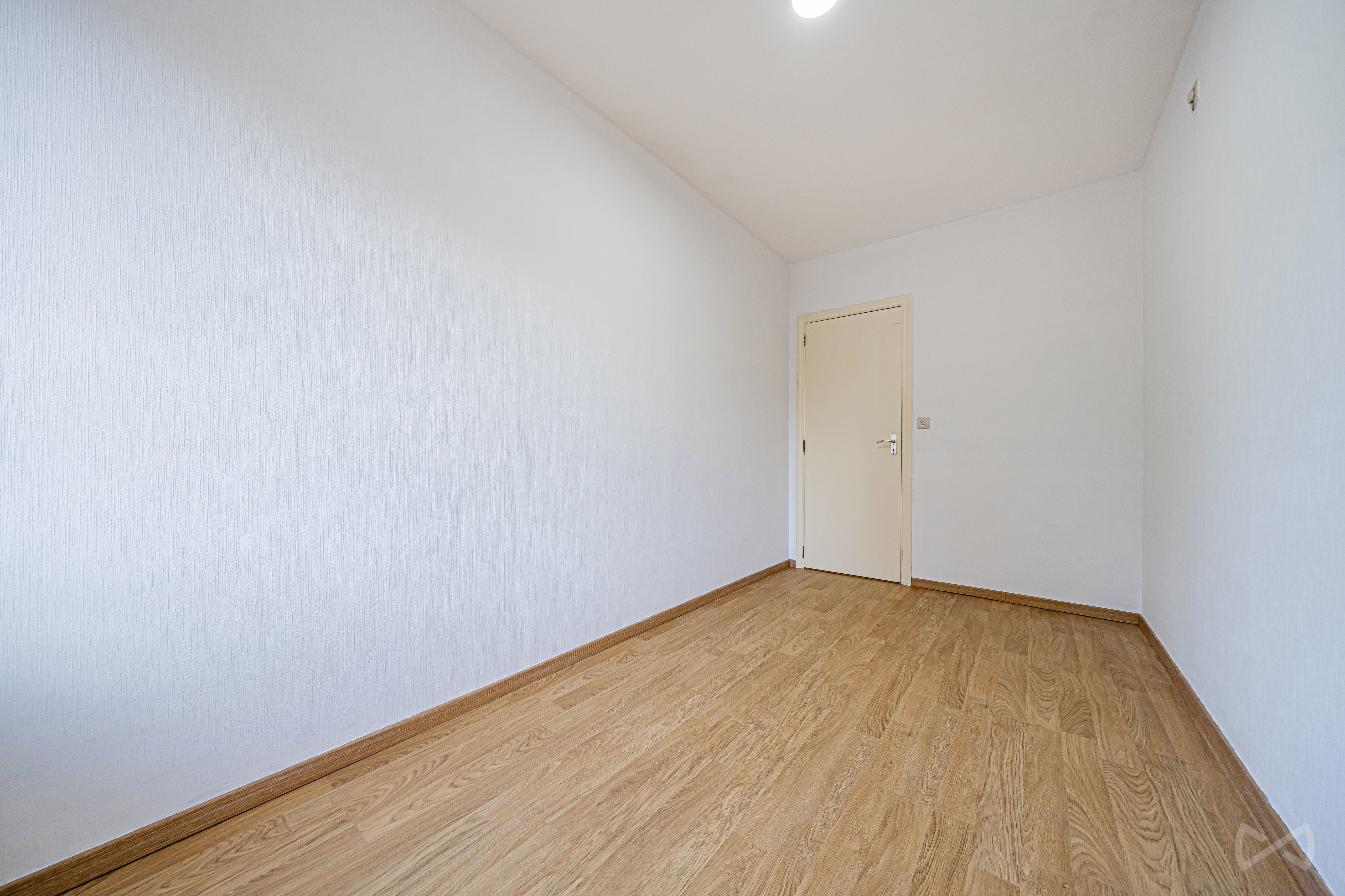 Foto 4 van 4 van Appartement met drie slaapkamers in Mont-sur-marchienne