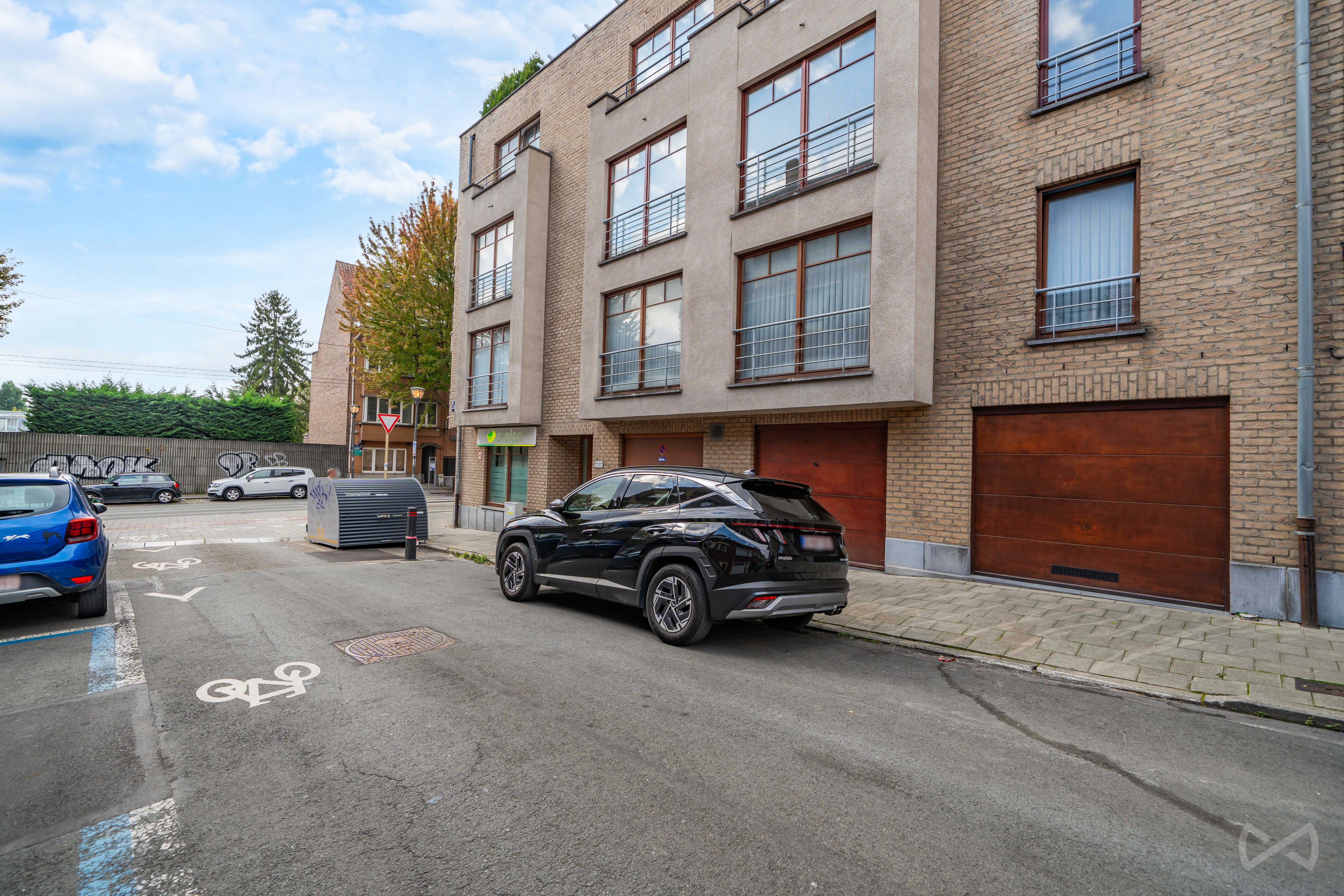 Picture 3 of 4 for Flat with three bedrooms in Berchem-sainte-agathe