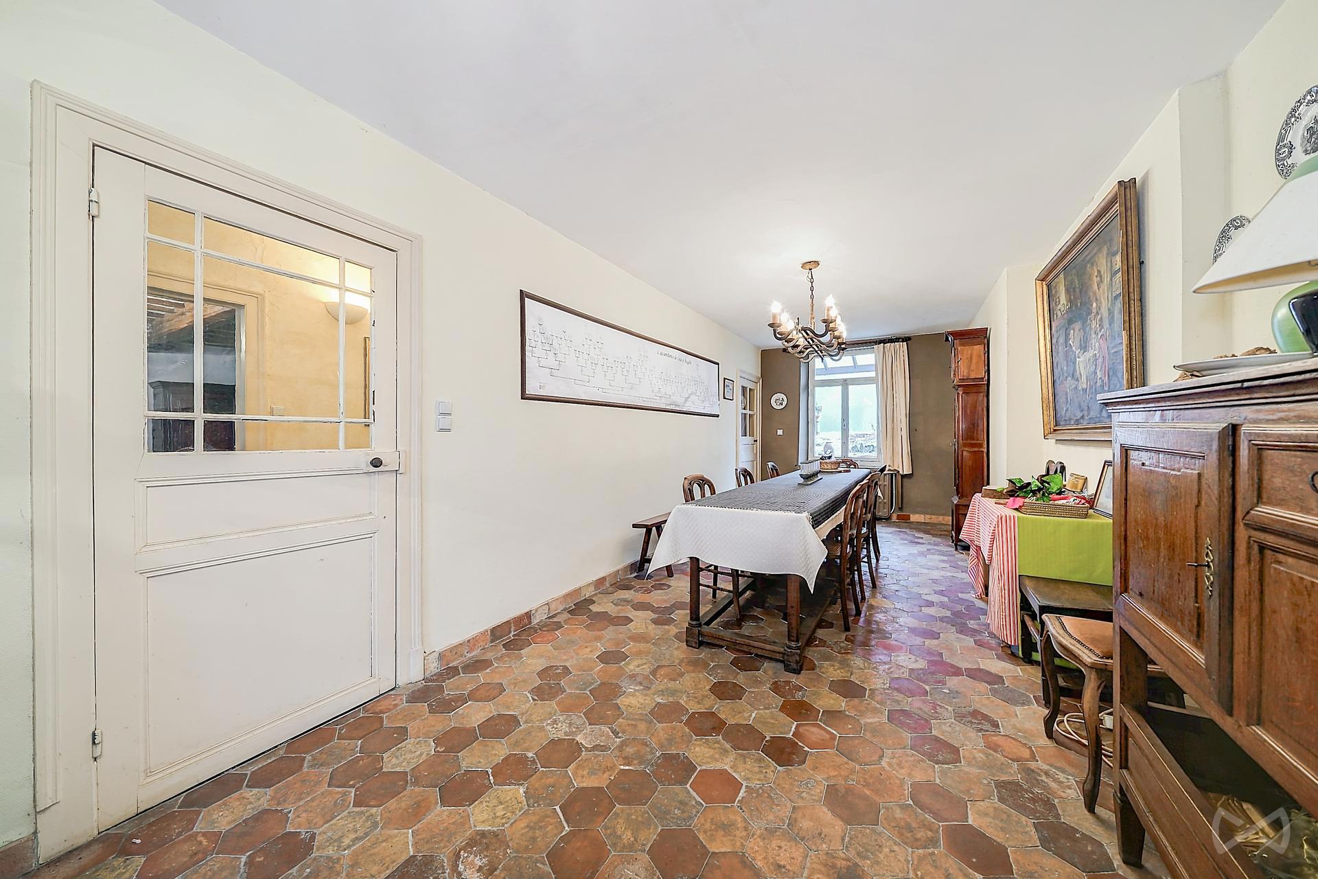 Picture 1 of 4 for House with six bedrooms in Momignies