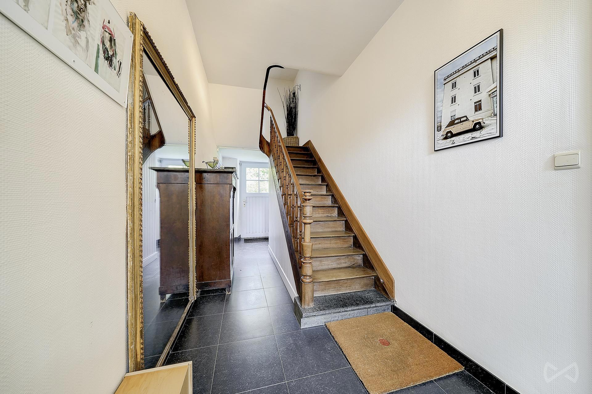 Picture 1 of 4 for House with five bedrooms in Dinant