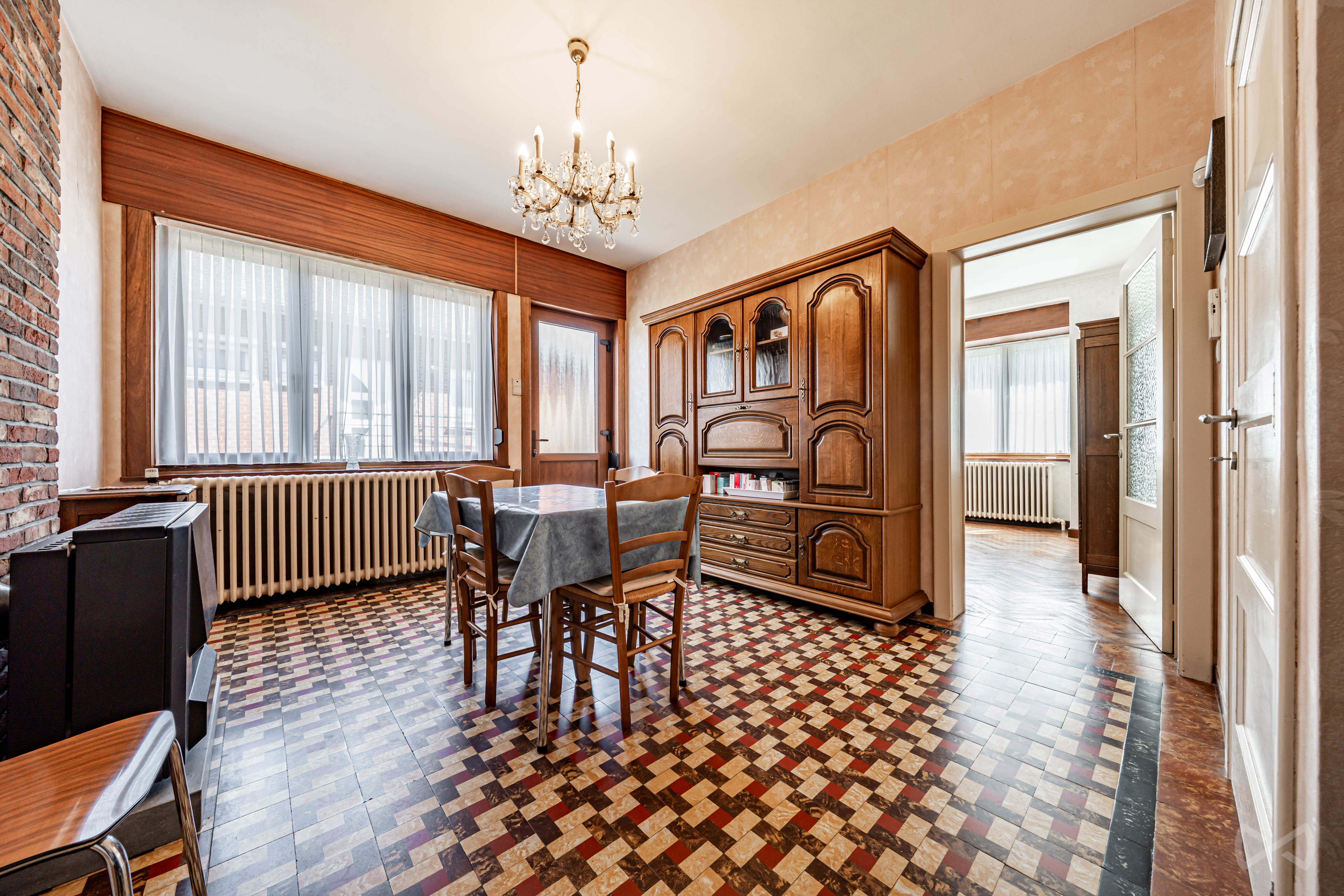 Photo 3 sur 3 pour Maison de cinq chambres à Montigny-le-Tilleul