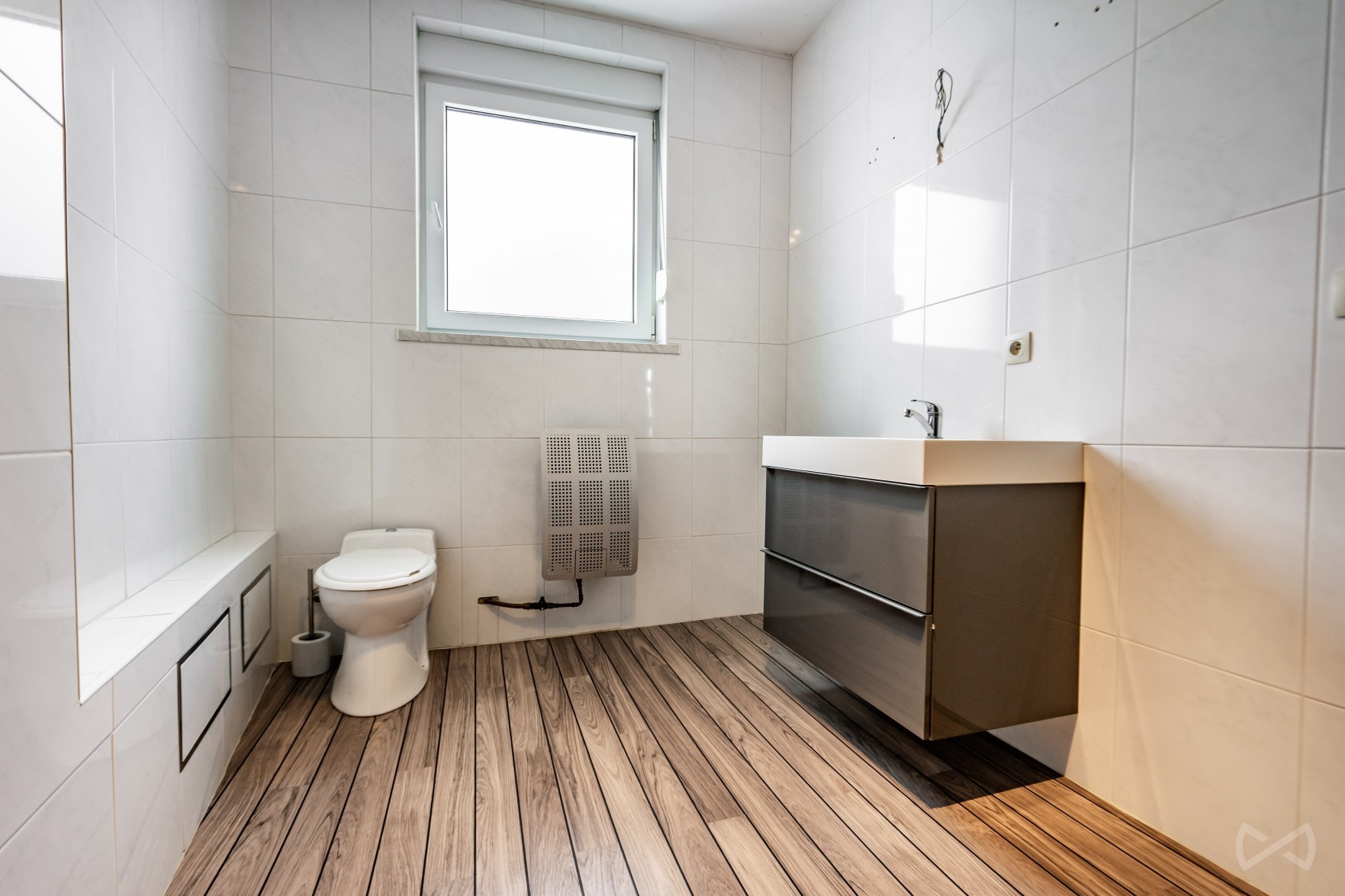 Photo 3 sur 4 pour Immeuble mixte de deux chambres à La Louvière