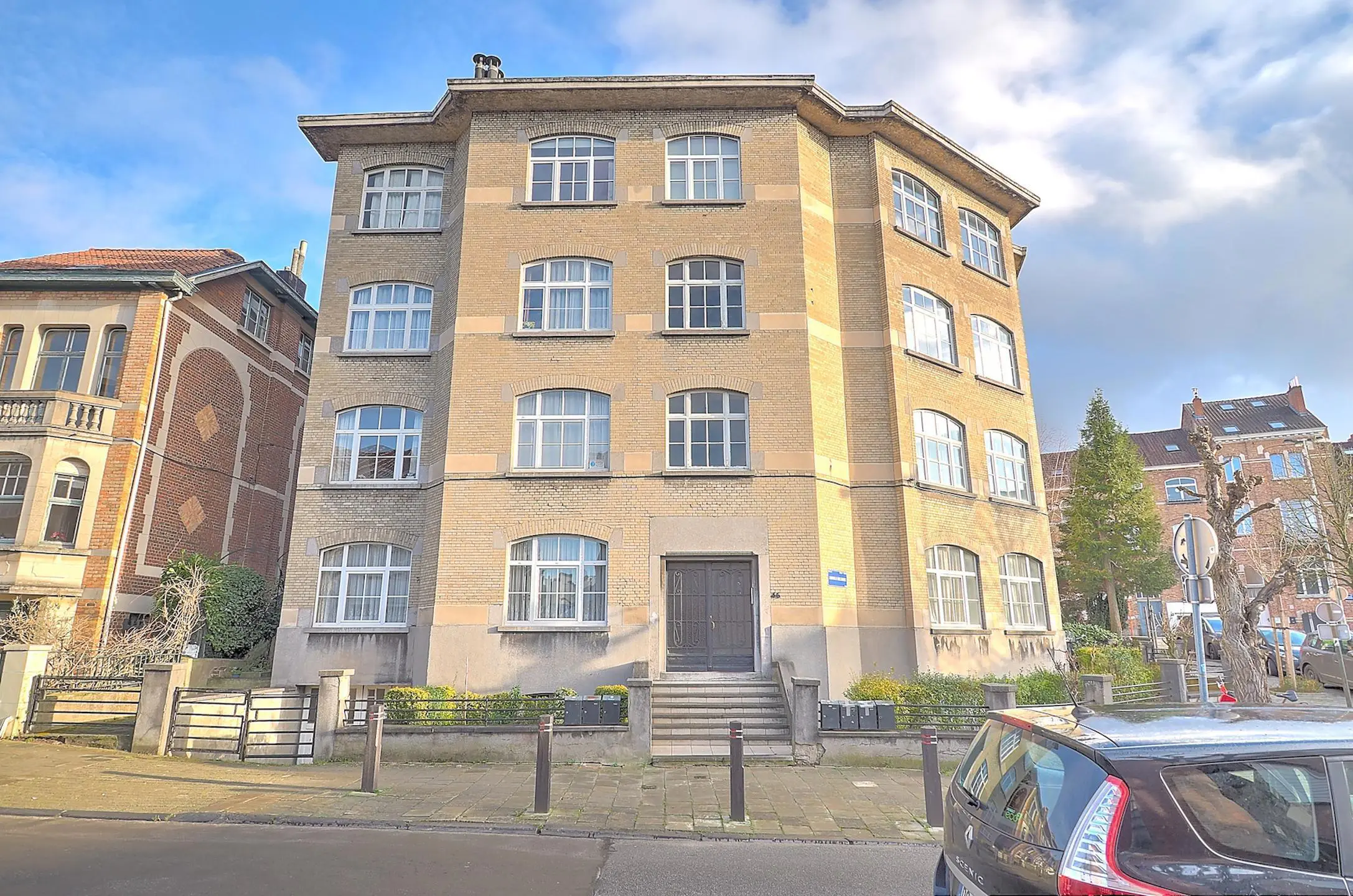 Picture 1 of 5 for Flat with three bedrooms in Uccle