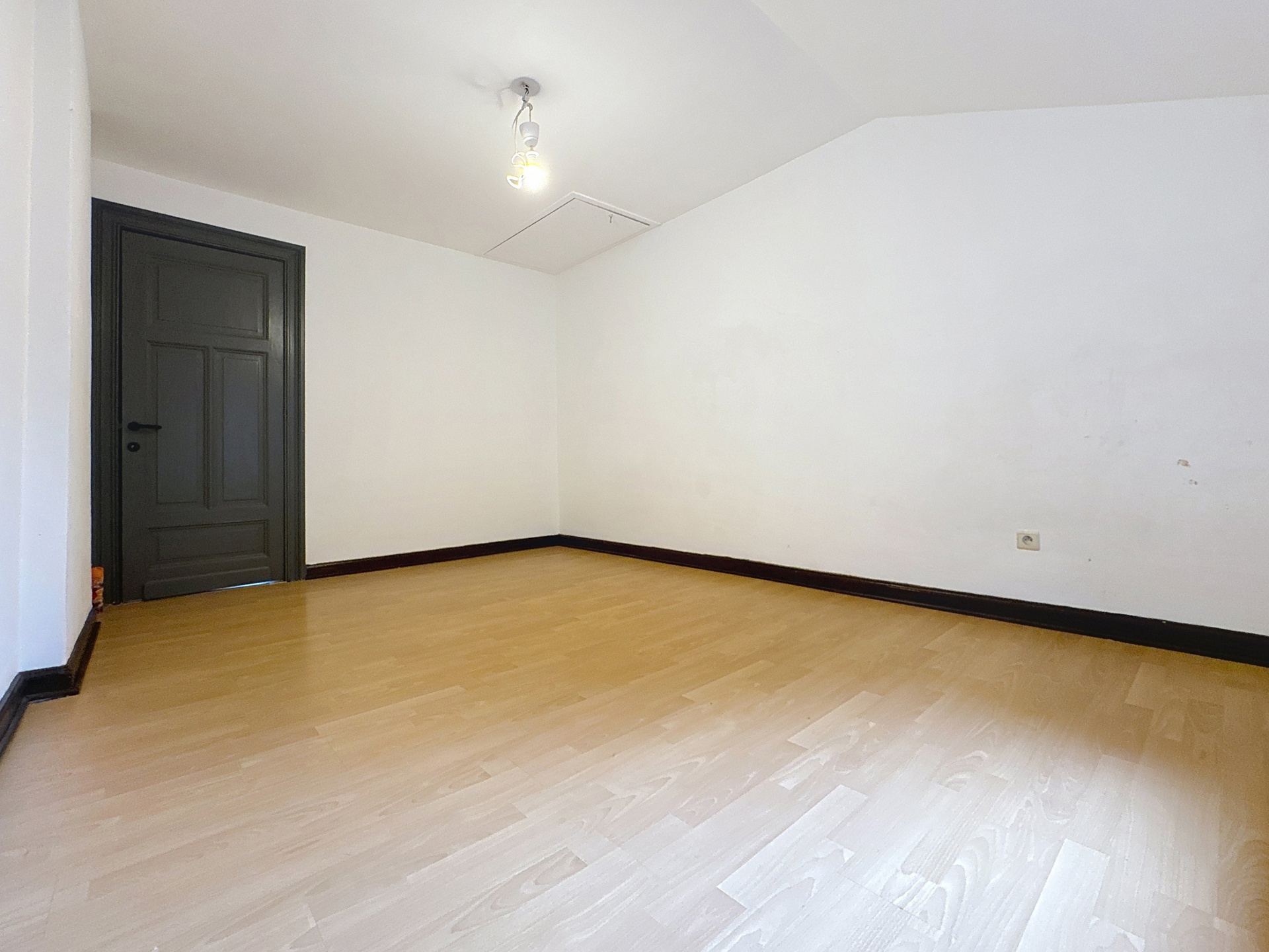 Foto 4 van 4 van Duplex met vier slaapkamers in Arlon