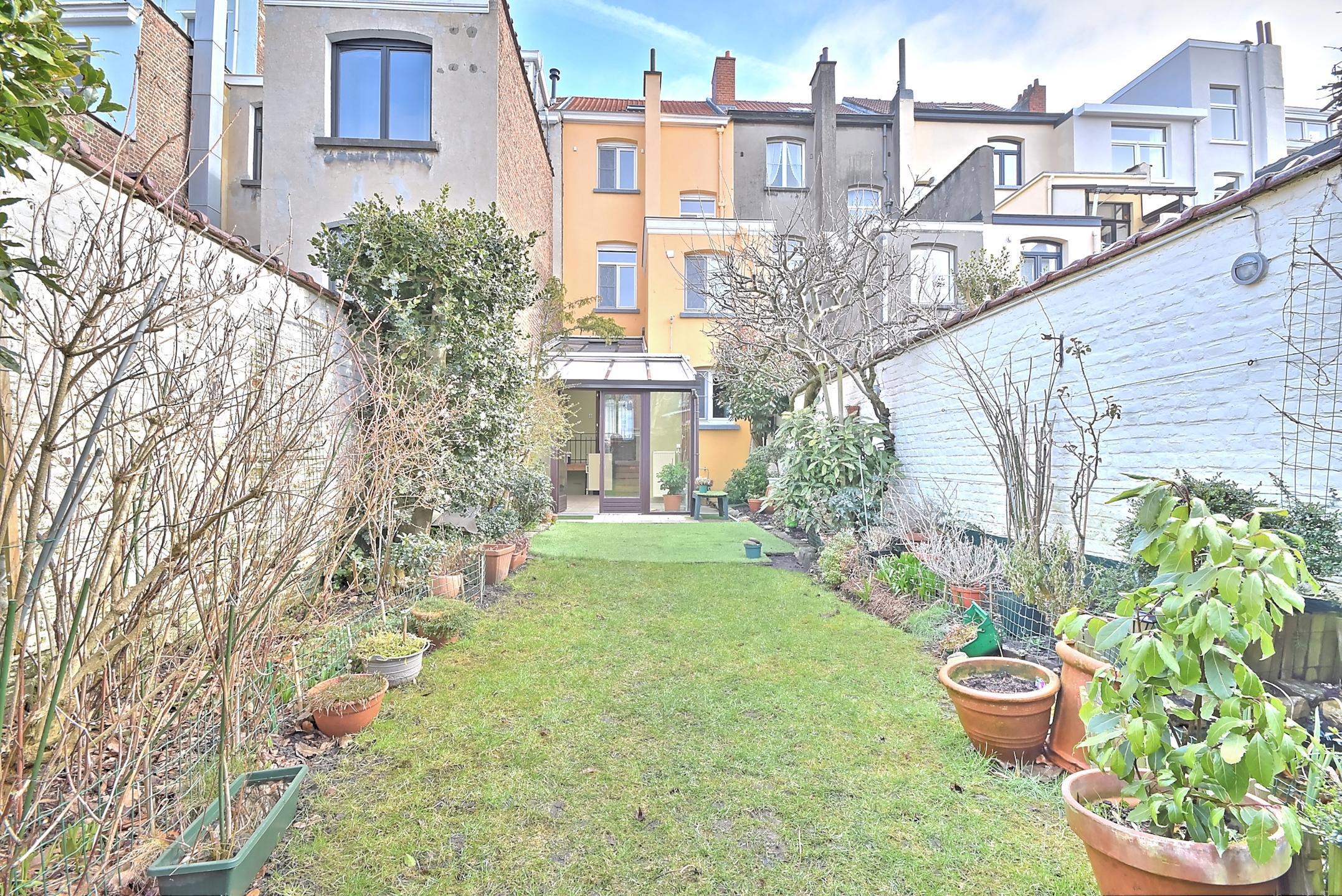 Photo 1 sur 5 pour Maison de quatre chambres à Ixelles