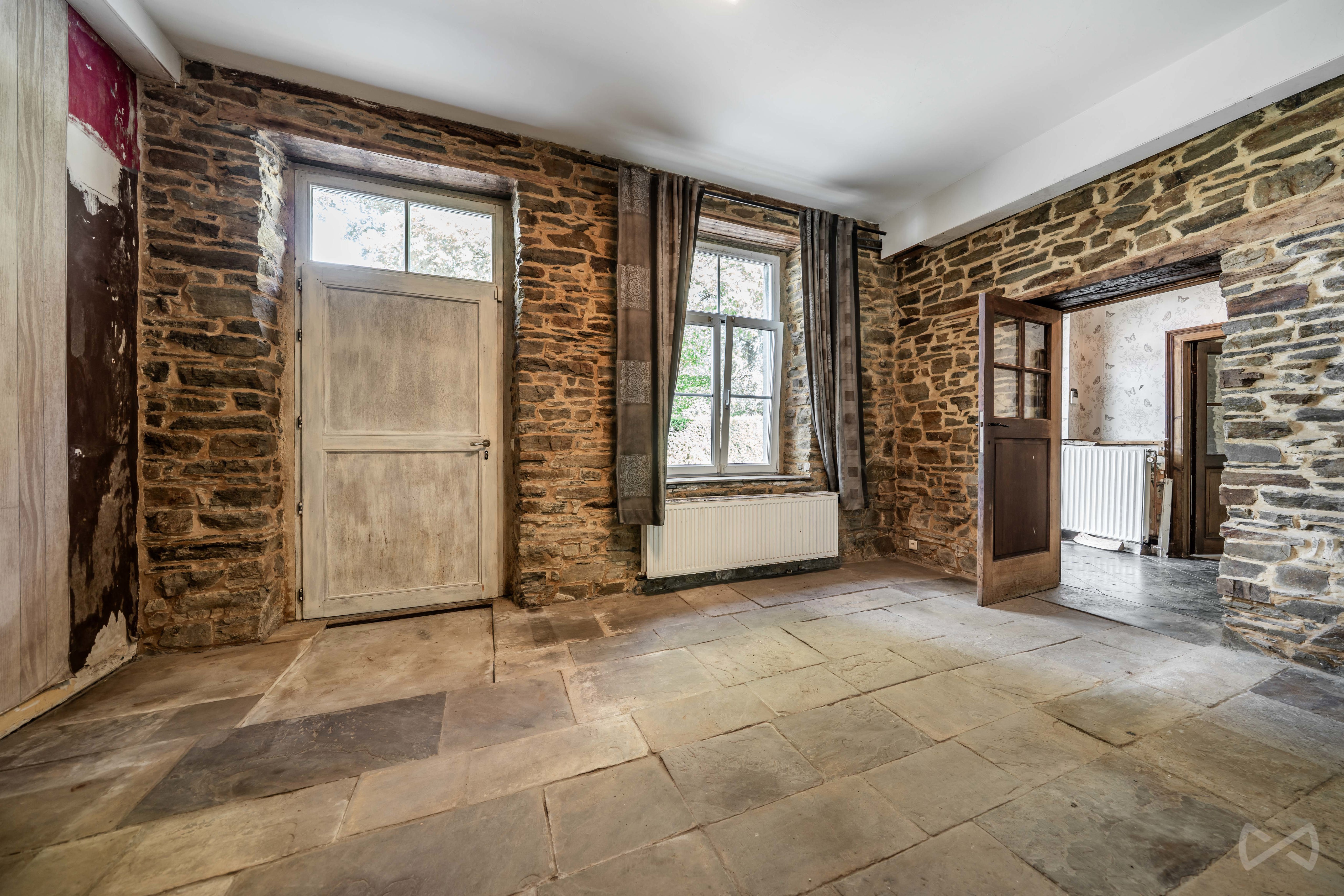 Picture 1 of 4 for Apartment block with eight bedrooms in Villers-le-temple