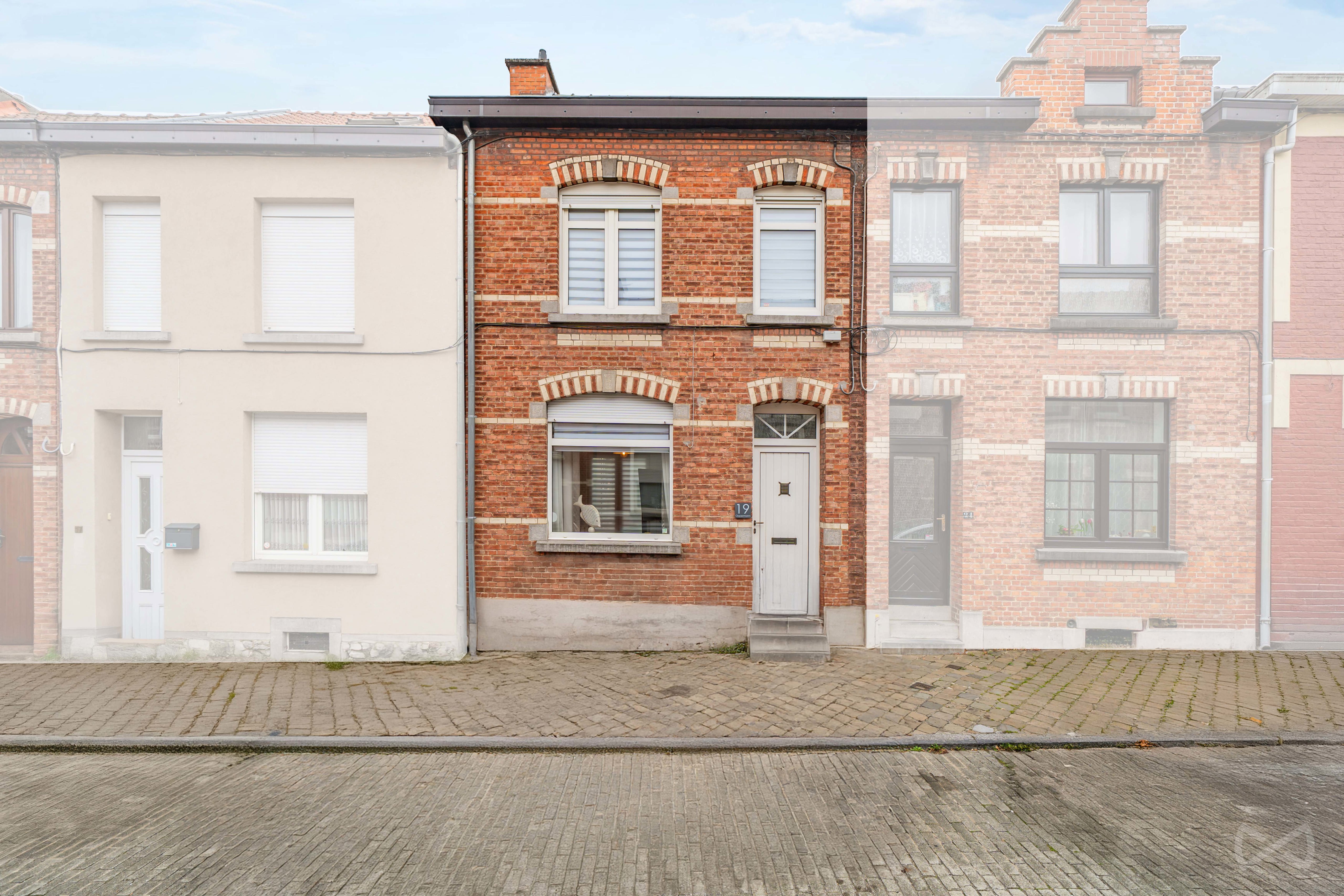 Photo 2 sur 3 pour Maison de trois chambres à Marcinelle