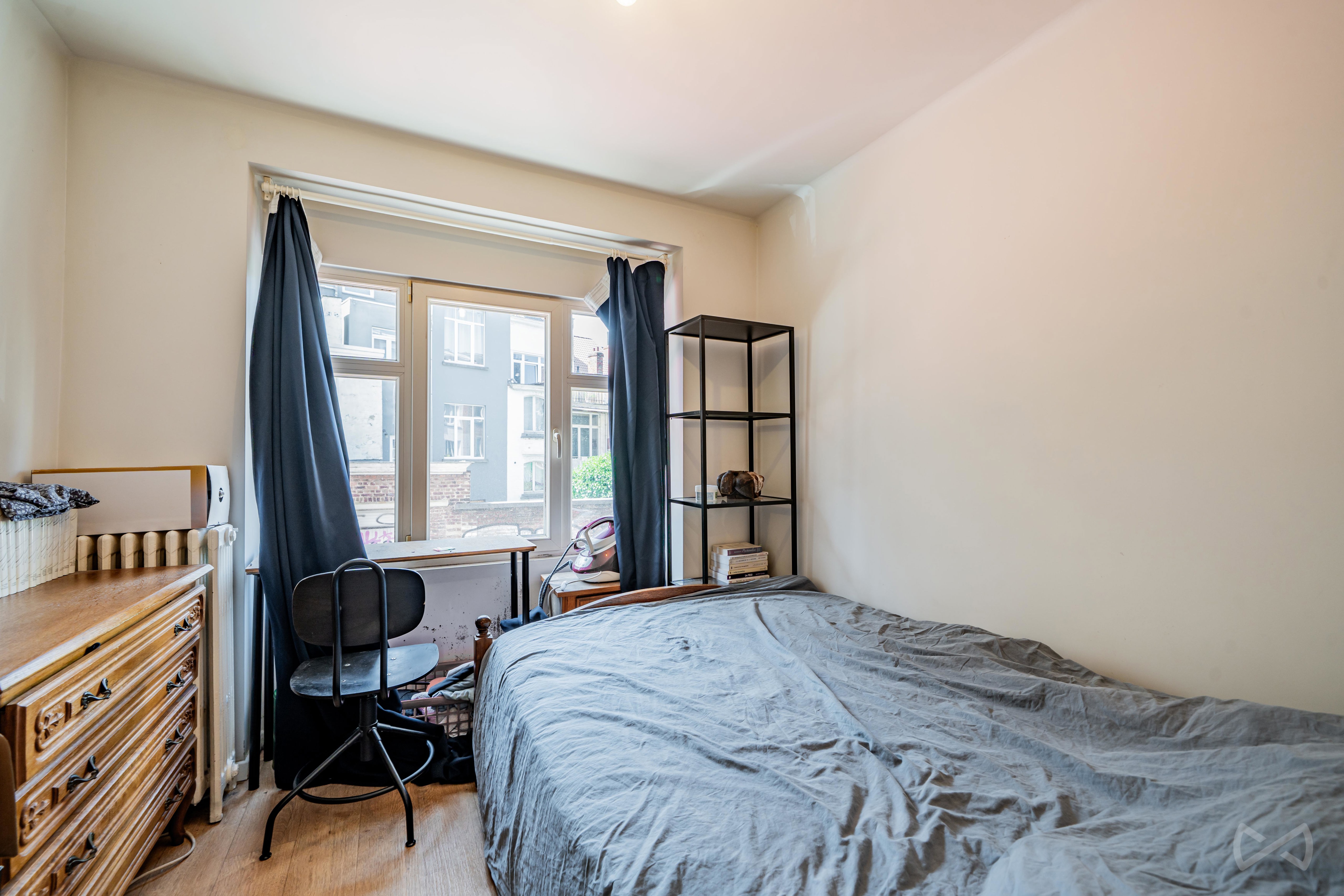 Foto 4 van 4 van Gelijkvloerse verdieping met twee slaapkamers in Saint-gilles