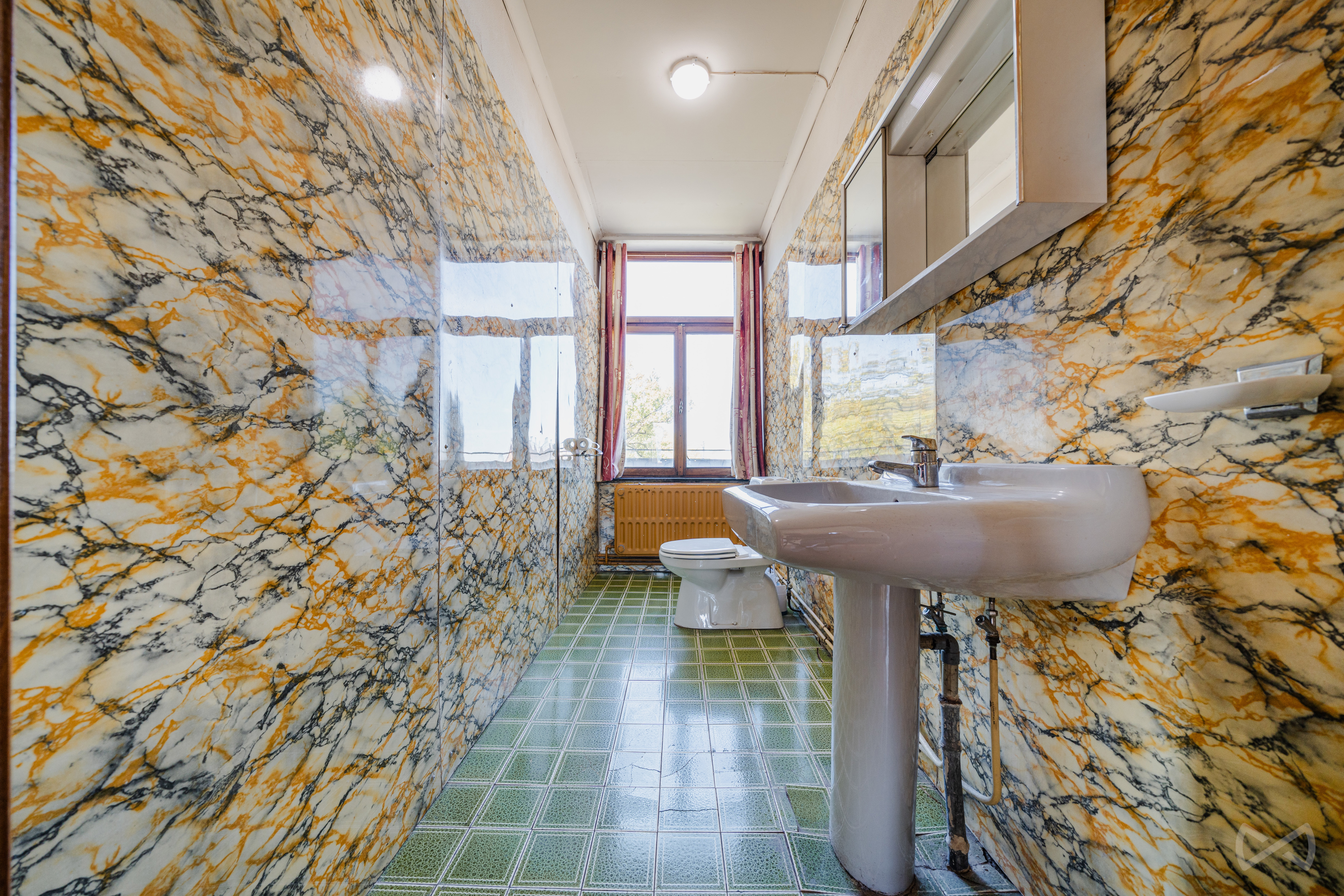 Picture 3 of 4 for House with six bedrooms in Thuin