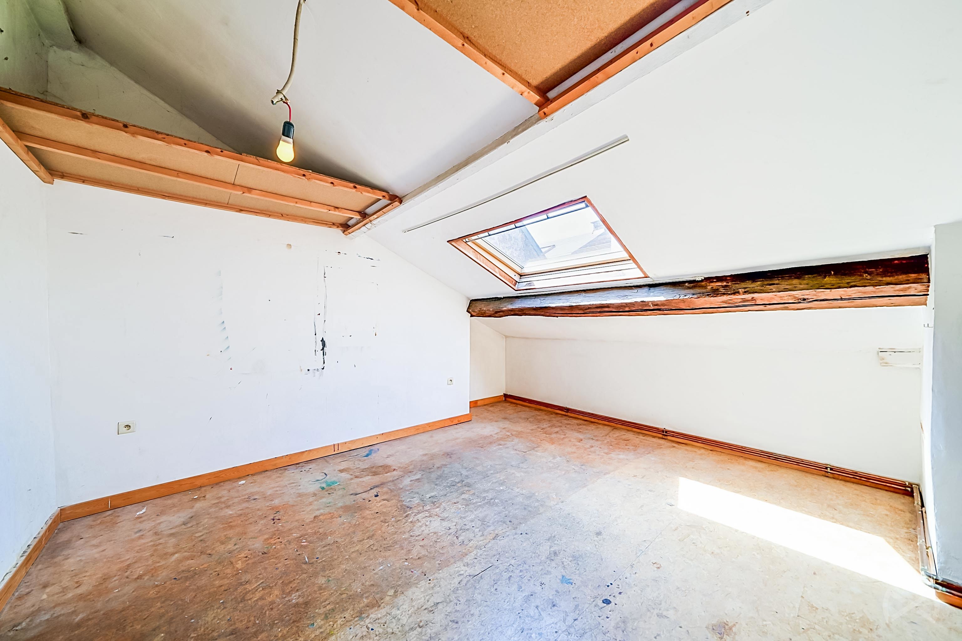 Picture 2 of 4 for House with five bedrooms in Couvin