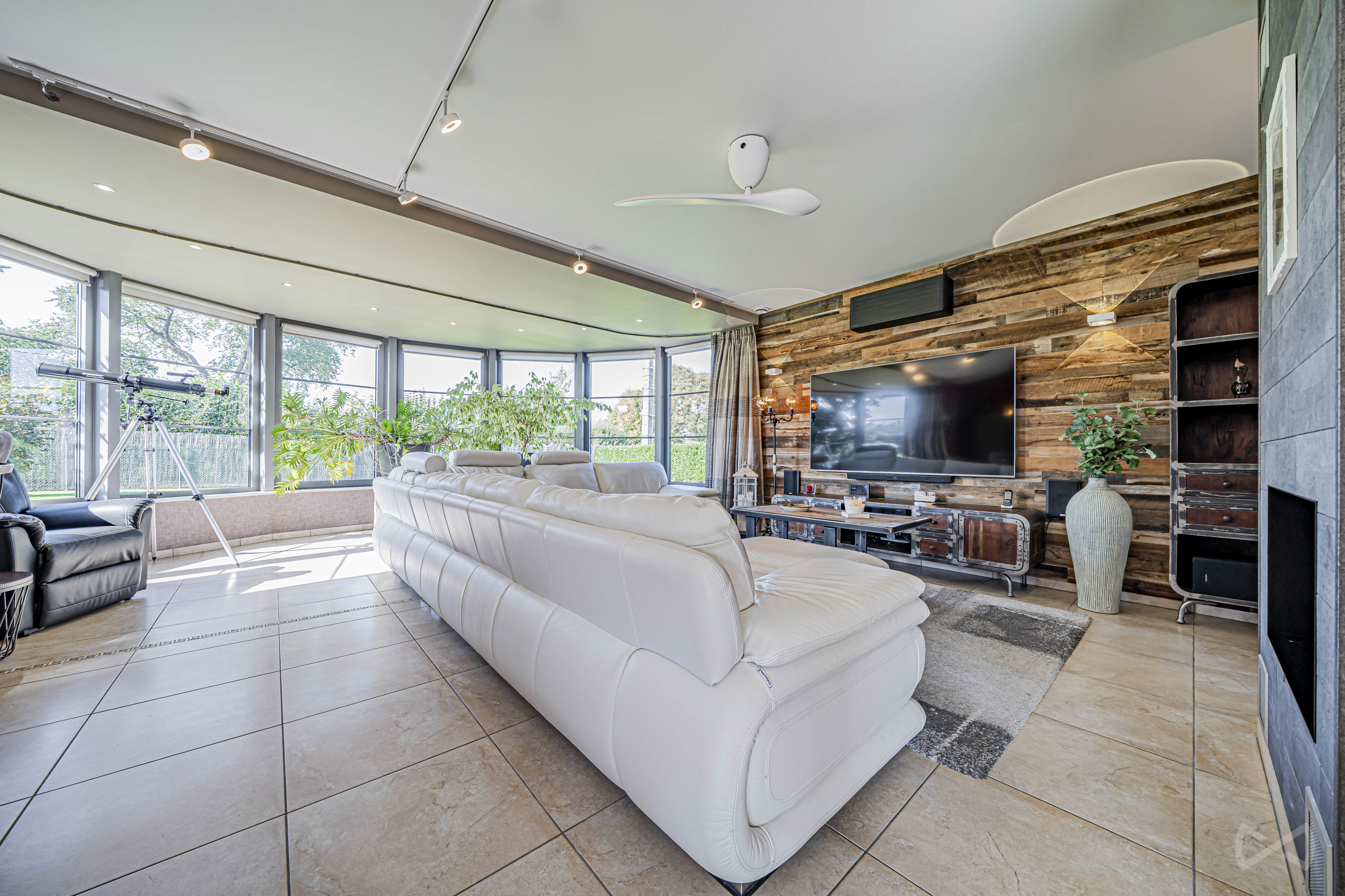 Picture 2 of 4 for Villa with five bedrooms in Sivry-rance