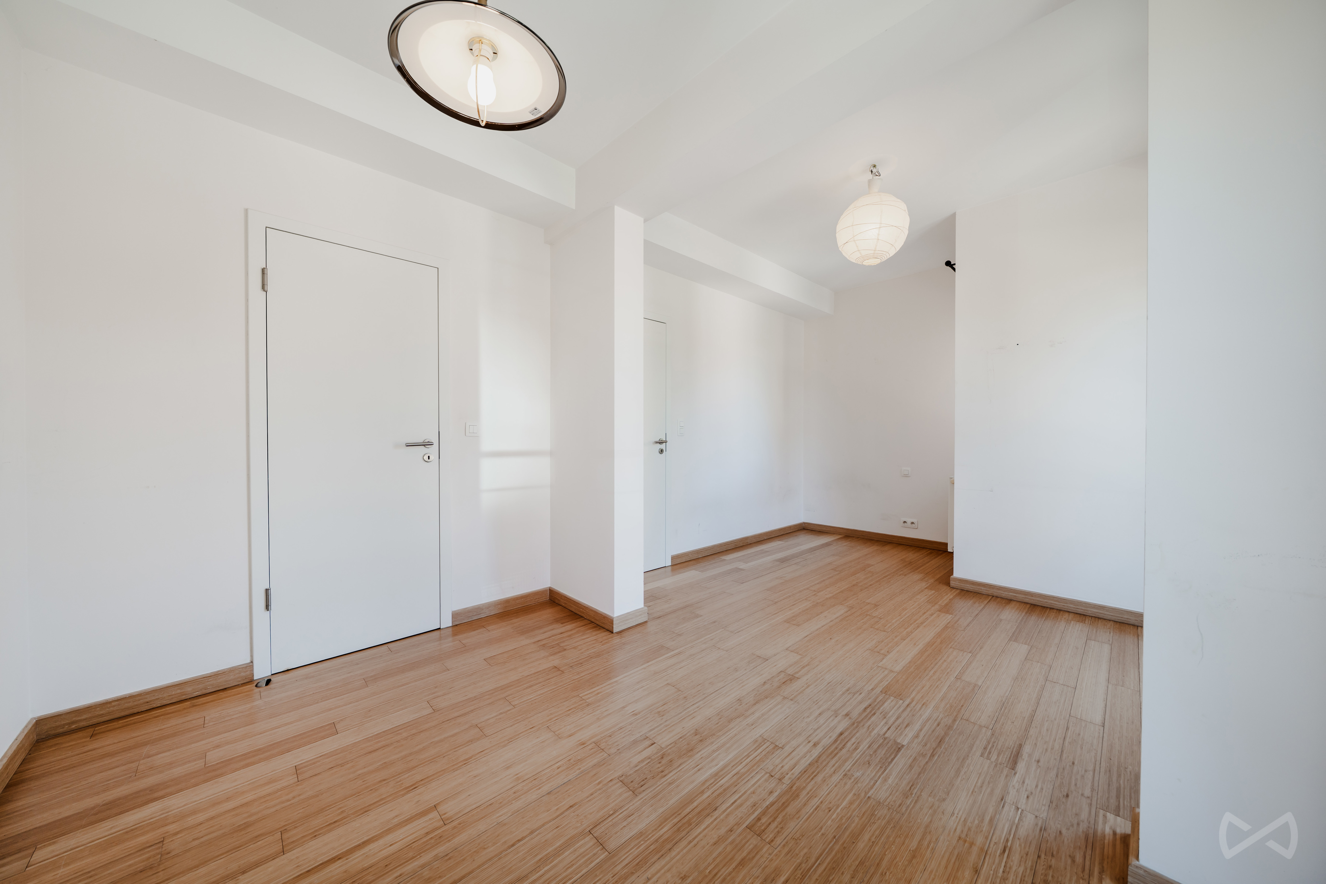 Picture 2 of 4 for Flat with three bedrooms in Waterloo