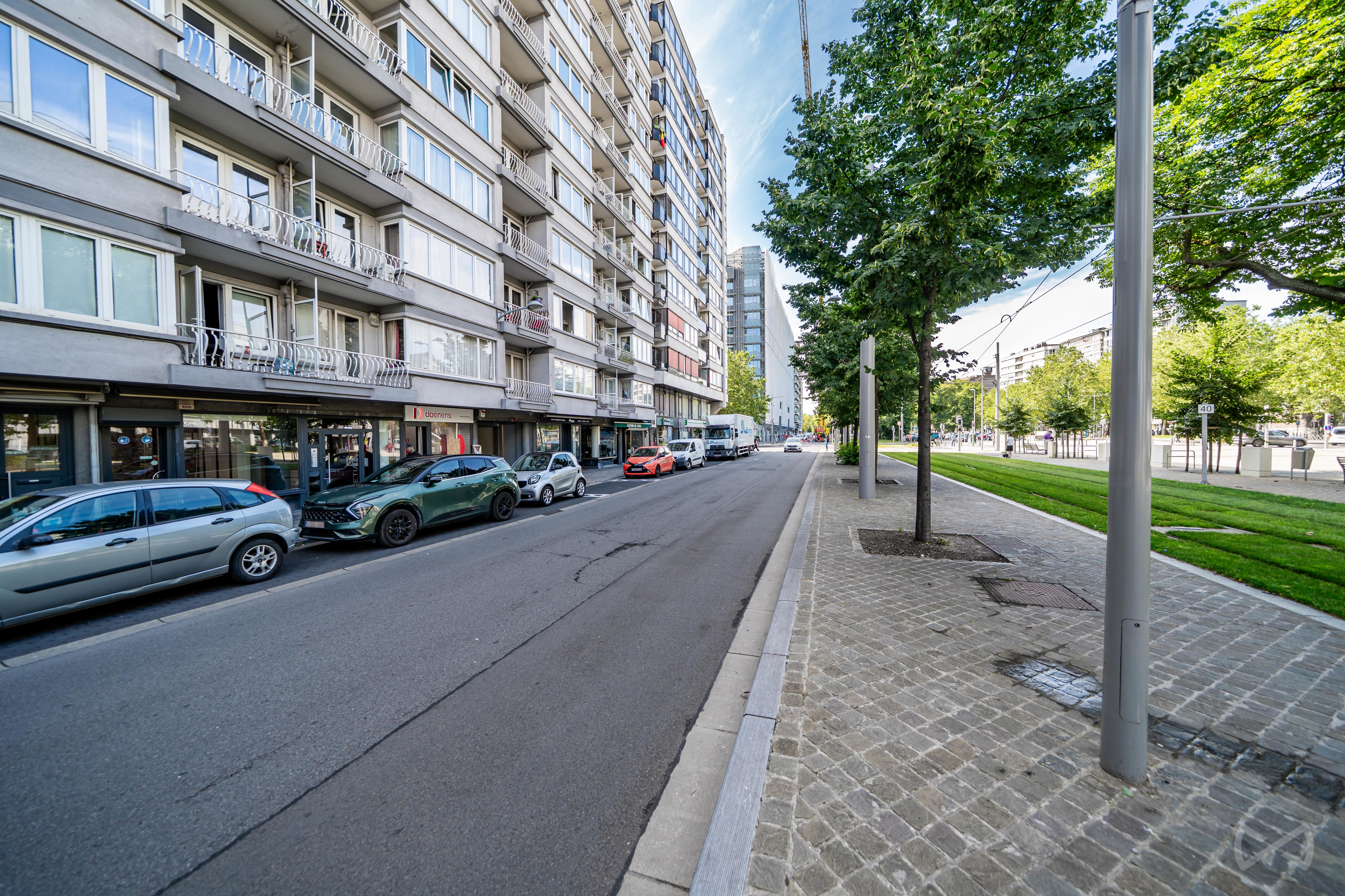 Picture 1 of 4 for Commercial groundfloor in Liège