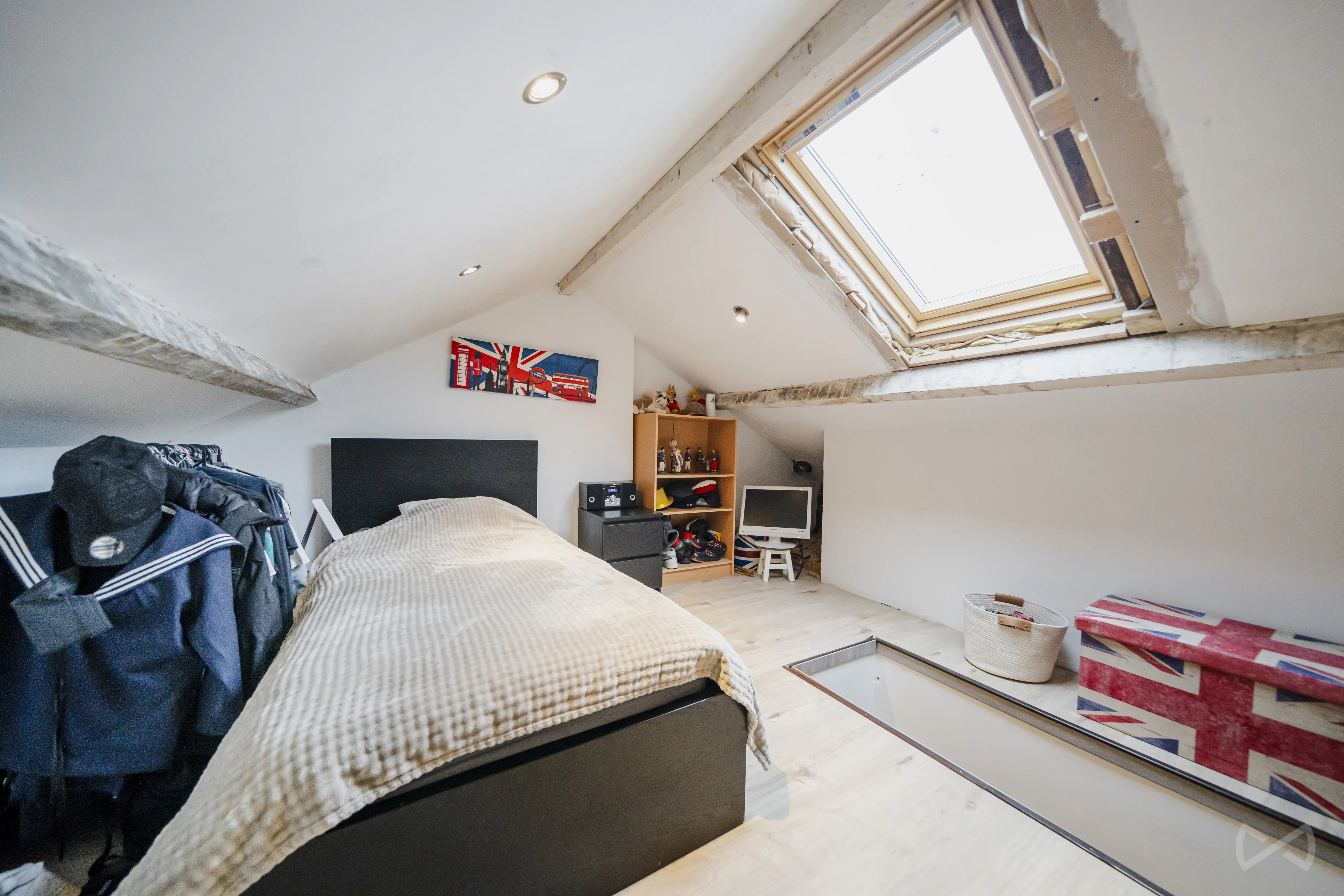 Picture 2 of 4 for House with three bedrooms in Roux