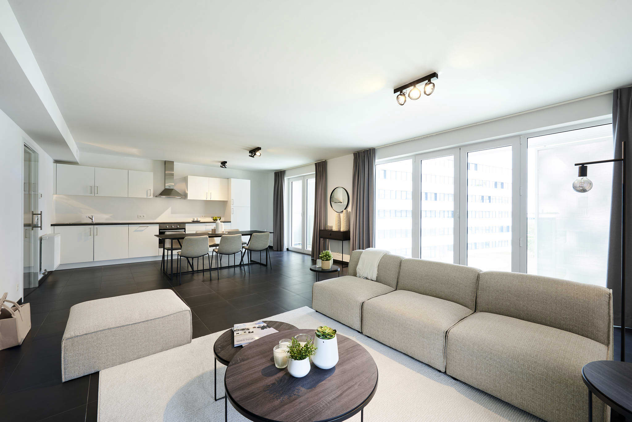 Picture 1 of 4 for Flat with three bedrooms in Anderlecht