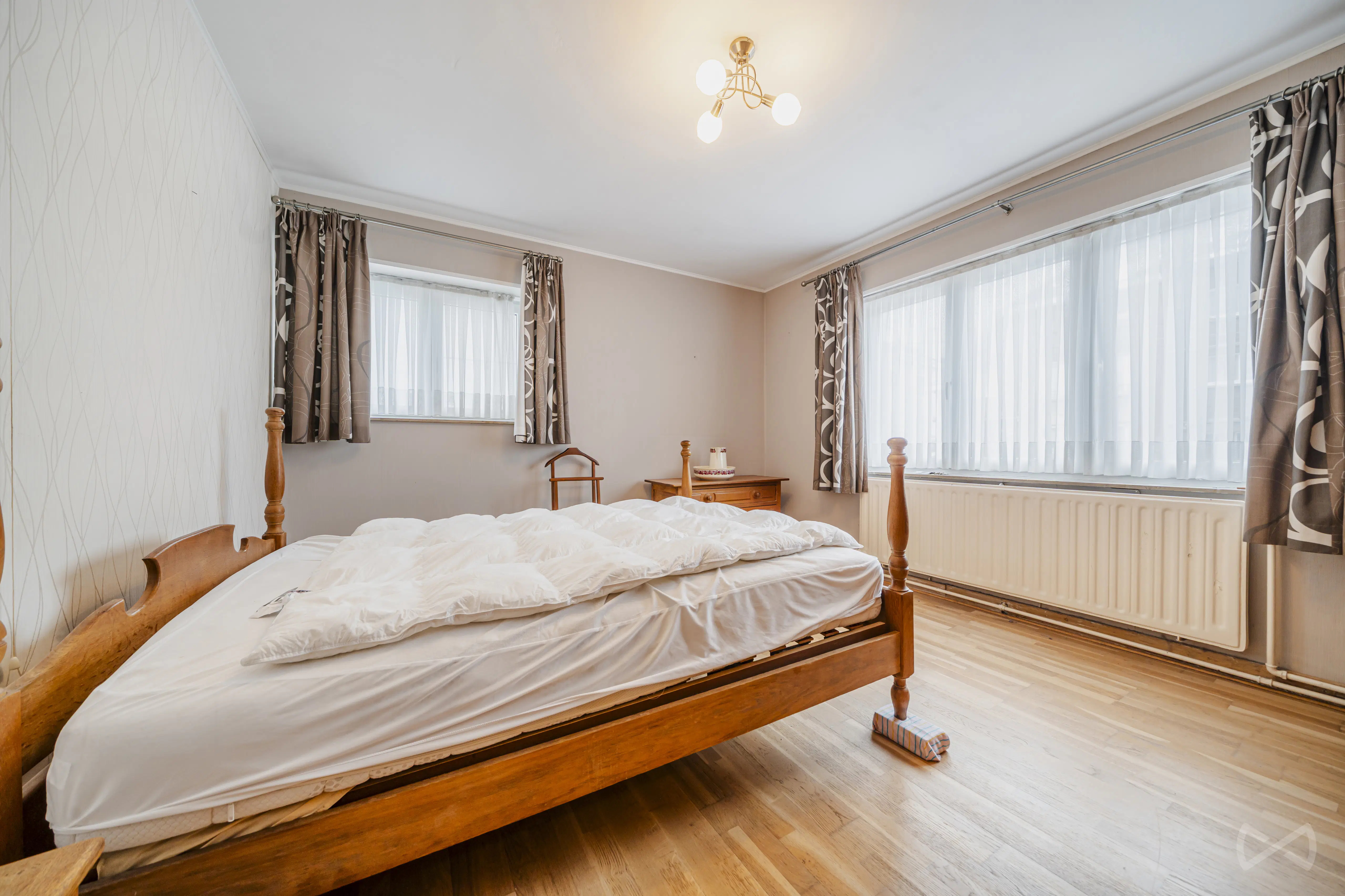 Picture 3 of 4 for House with four bedrooms in Mont-sur-marchienne