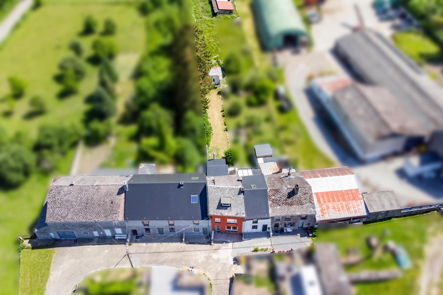 Foto 2 van 4 van Huis met vier slaapkamers in Gonrieux