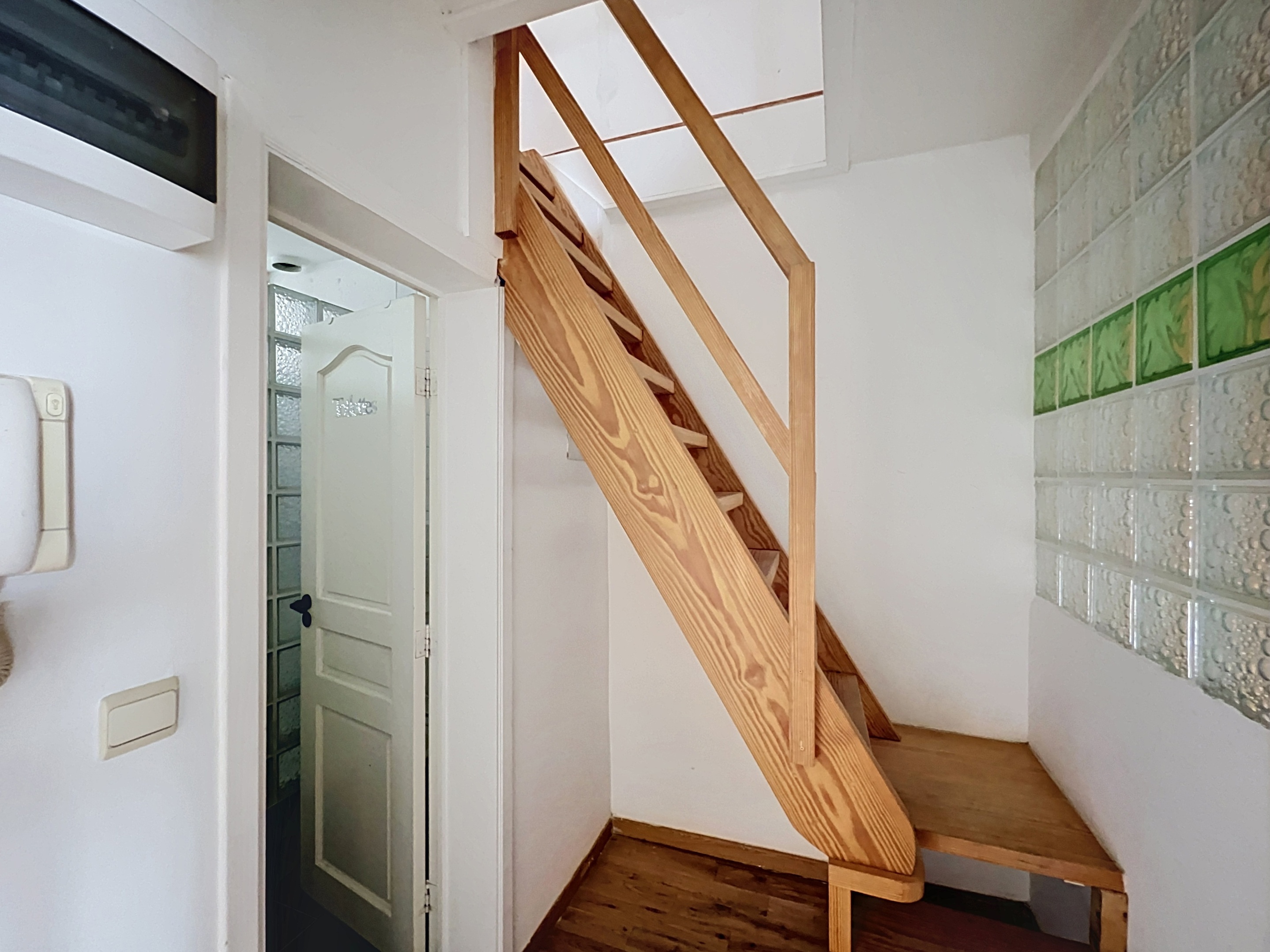 Picture 1 of 2 for Flat with one bedroom in Ixelles