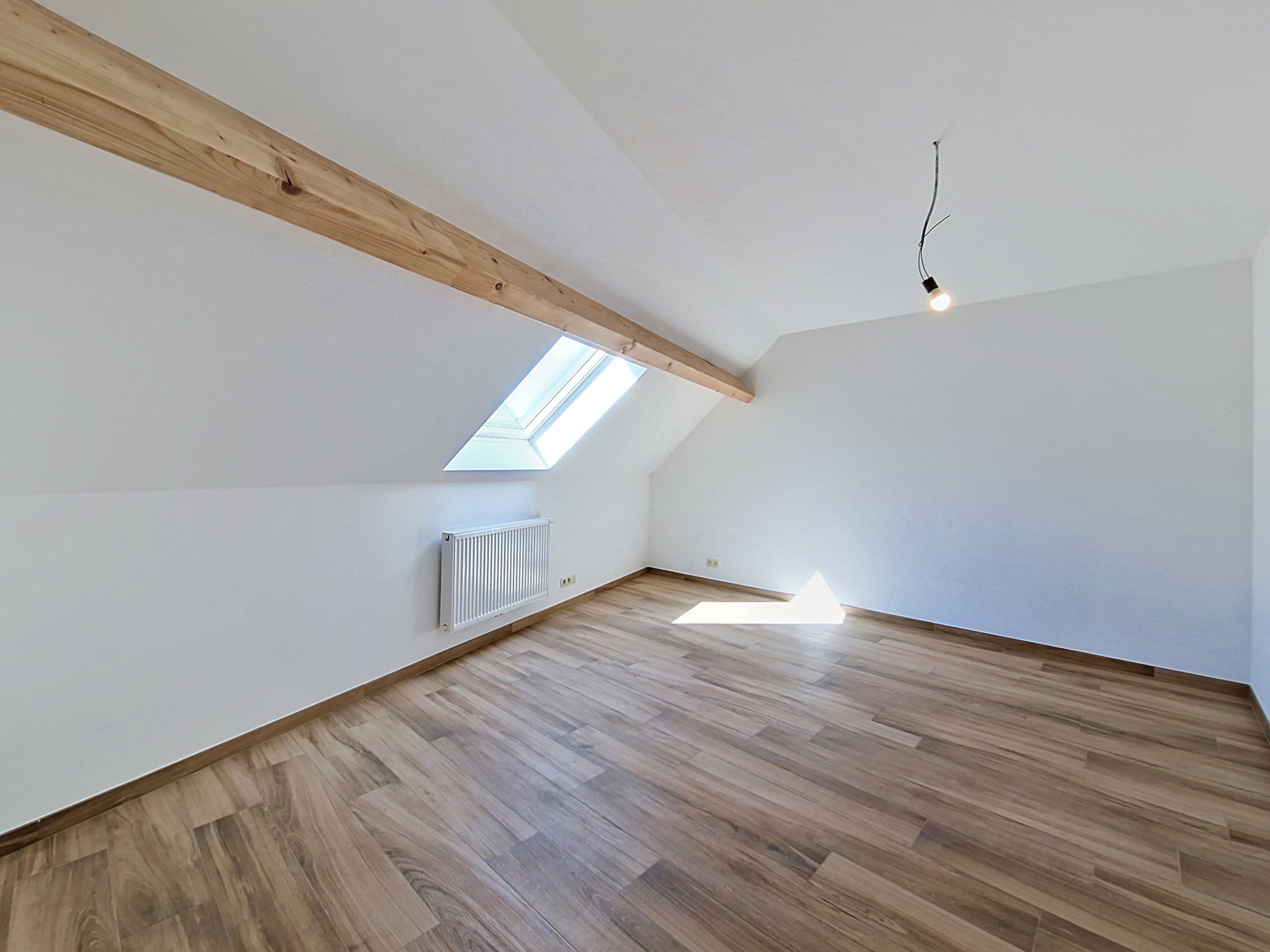 Foto 3 van 4 van Huis met drie slaapkamers in Écaussinnes
